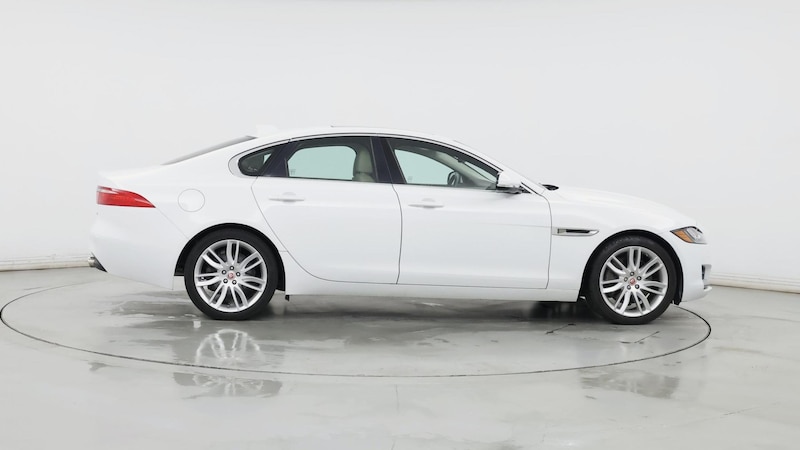 2017 Jaguar XF Prestige 7