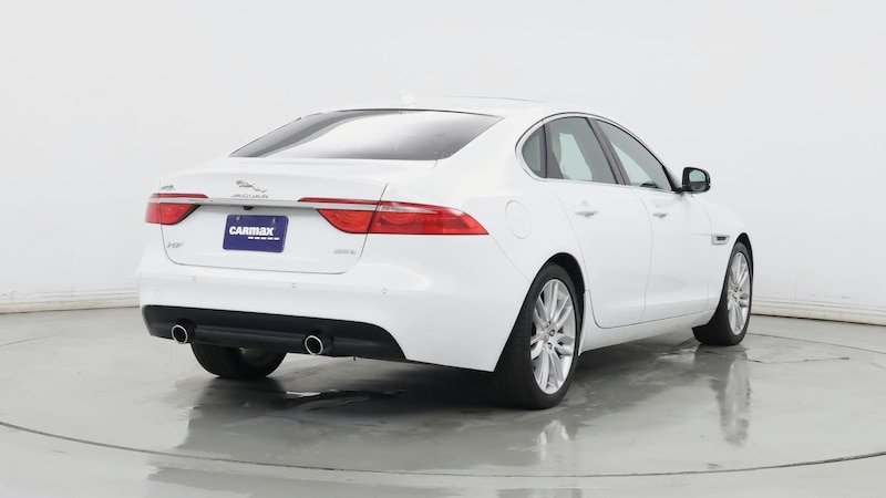 2017 Jaguar XF Prestige 8