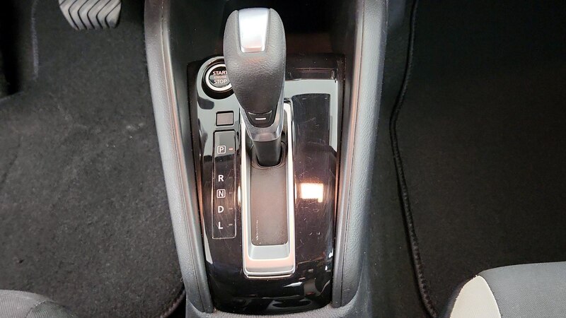 2021 Nissan Versa SV 16