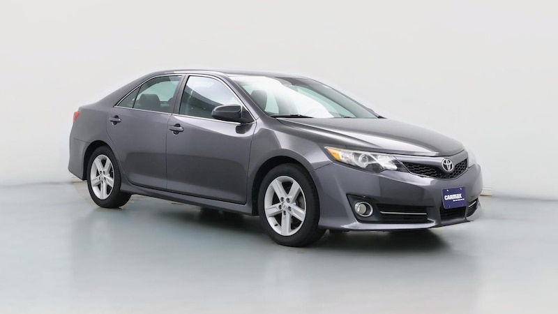 2014 Toyota Camry SE Hero Image