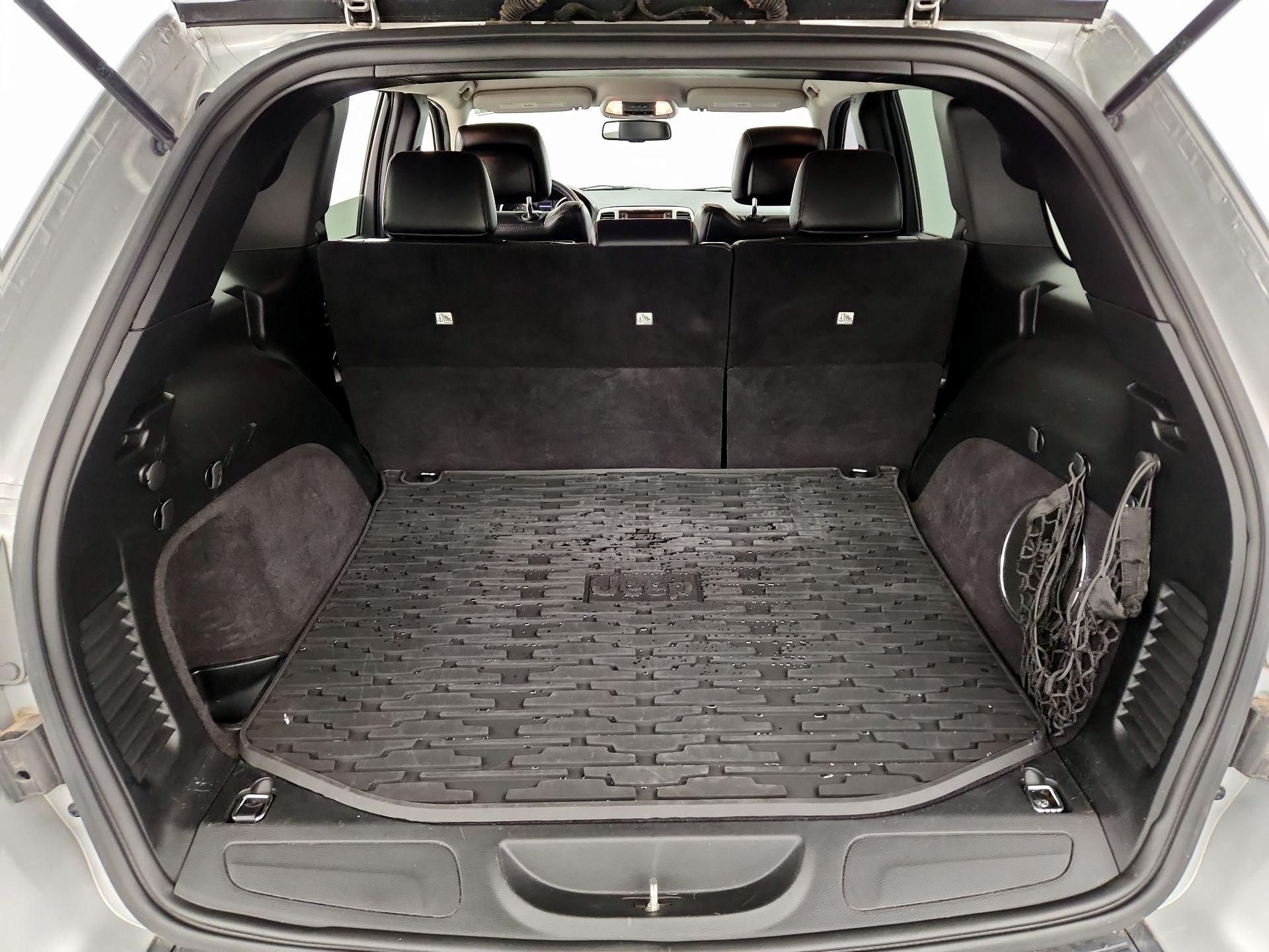 Thumbnail: 2013 Jeep Grand Cherokee - 20