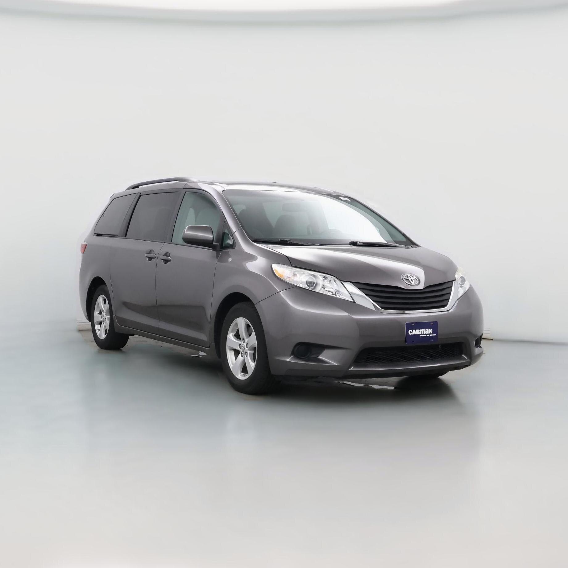 Thumbnail: 2015 Toyota Sienna - 1