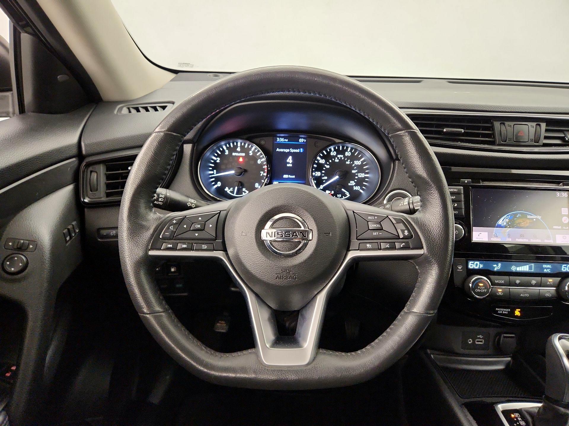 Thumbnail: 2018 Nissan Rogue - 10