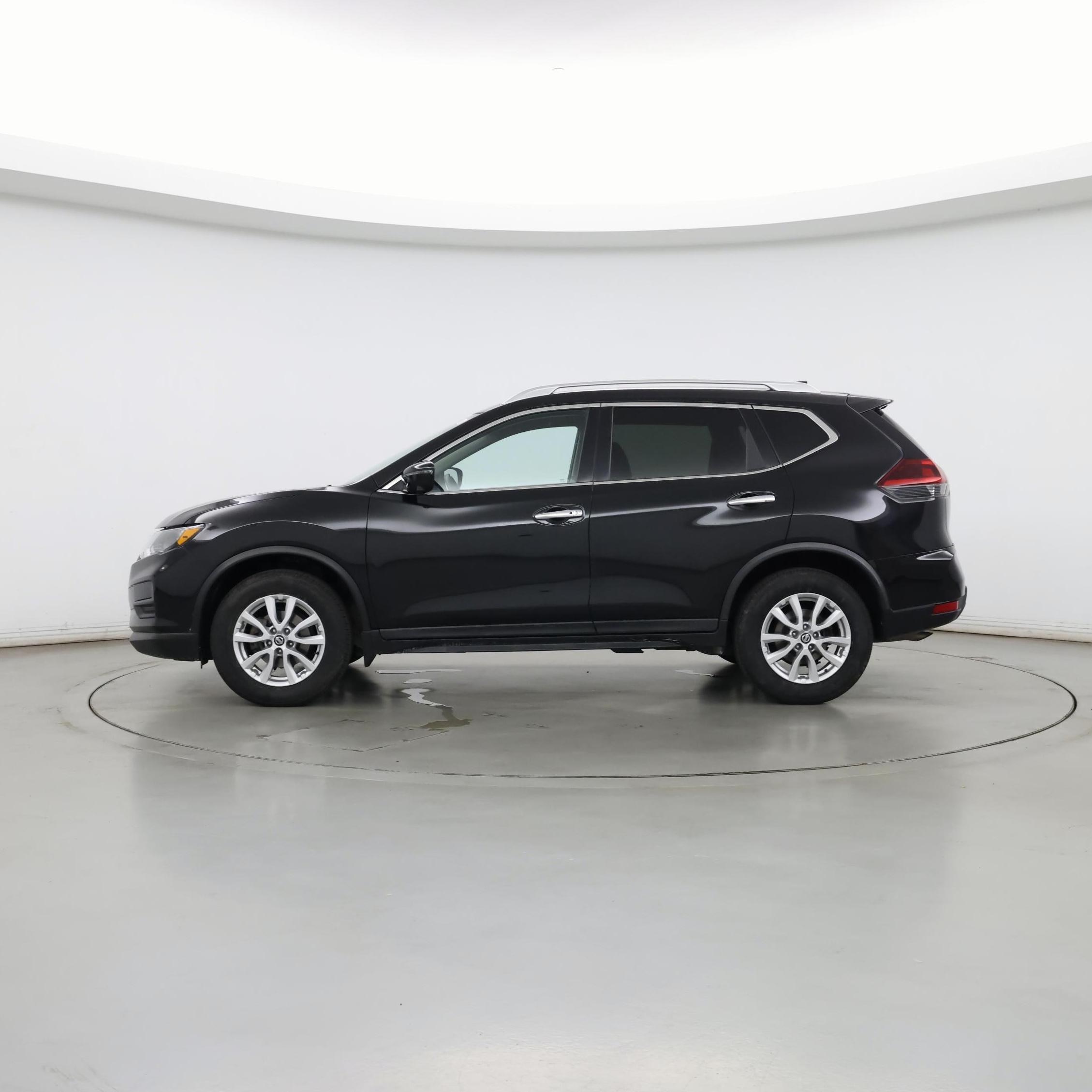 Thumbnail: 2018 Nissan Rogue - 3