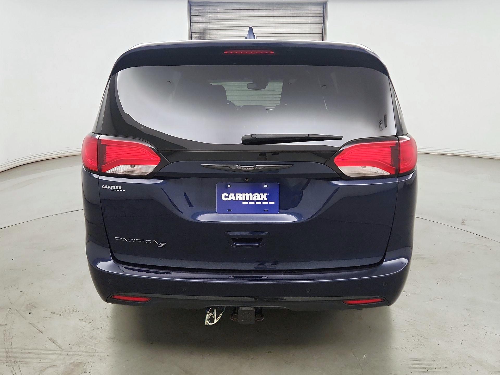 Thumbnail: 2020 Chrysler Pacifica - 6
