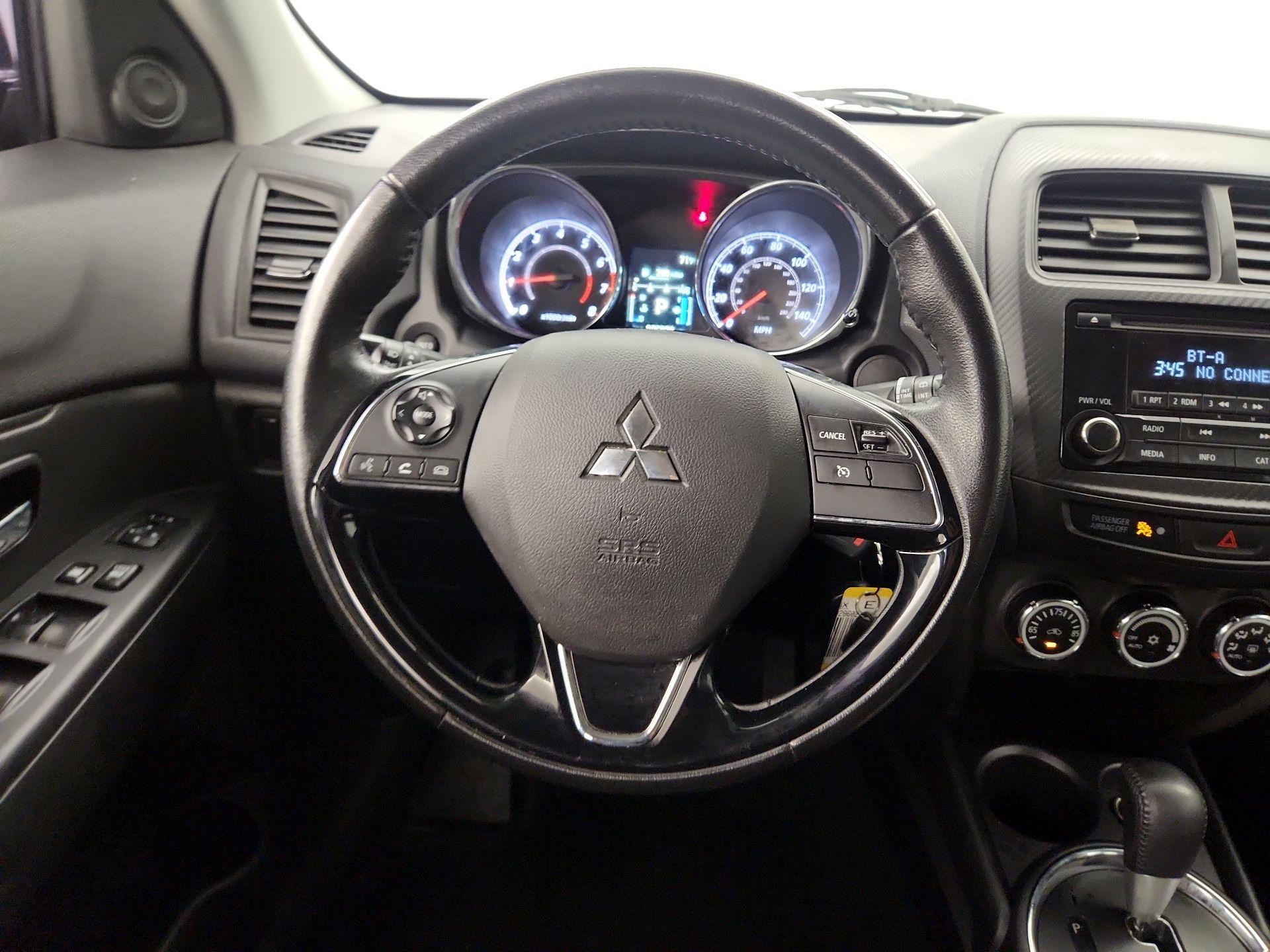Thumbnail: 2017 Mitsubishi Outlander Sport - 10