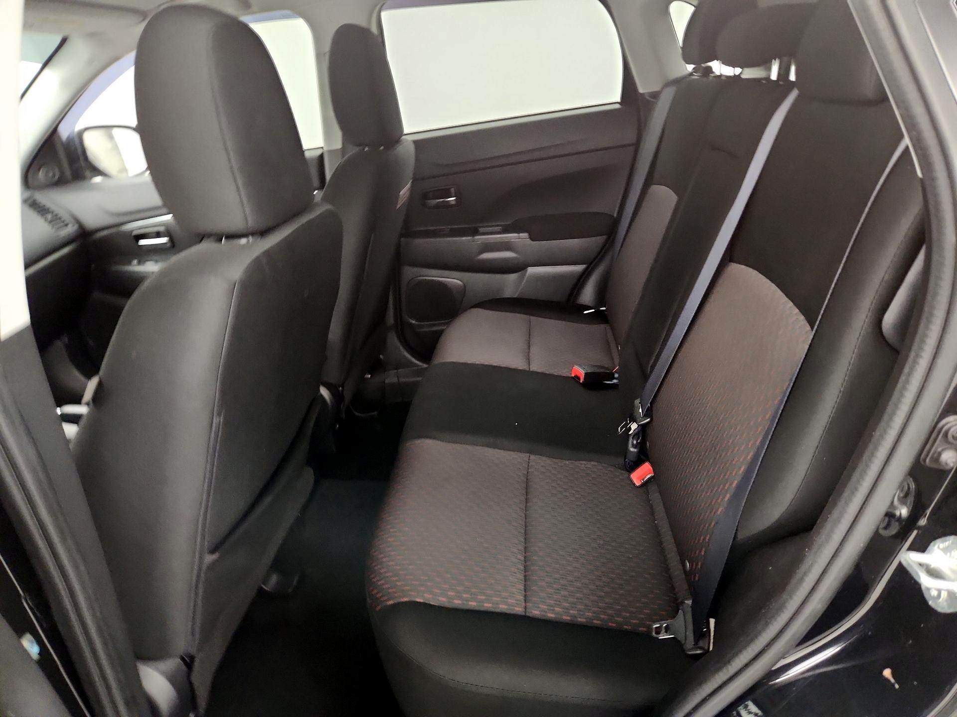 Thumbnail: 2017 Mitsubishi Outlander Sport - 18