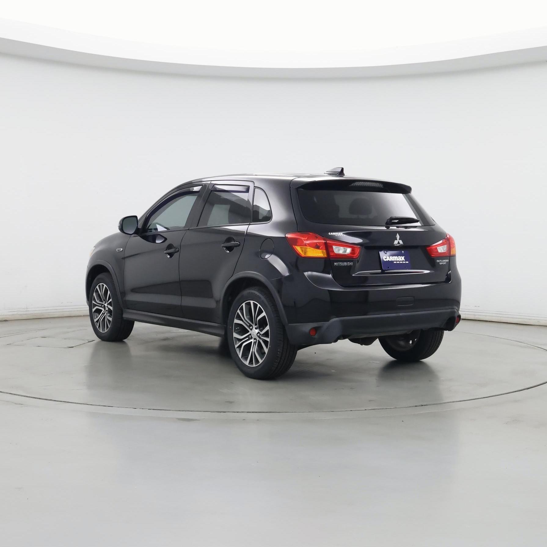 Thumbnail: 2017 Mitsubishi Outlander Sport - 2