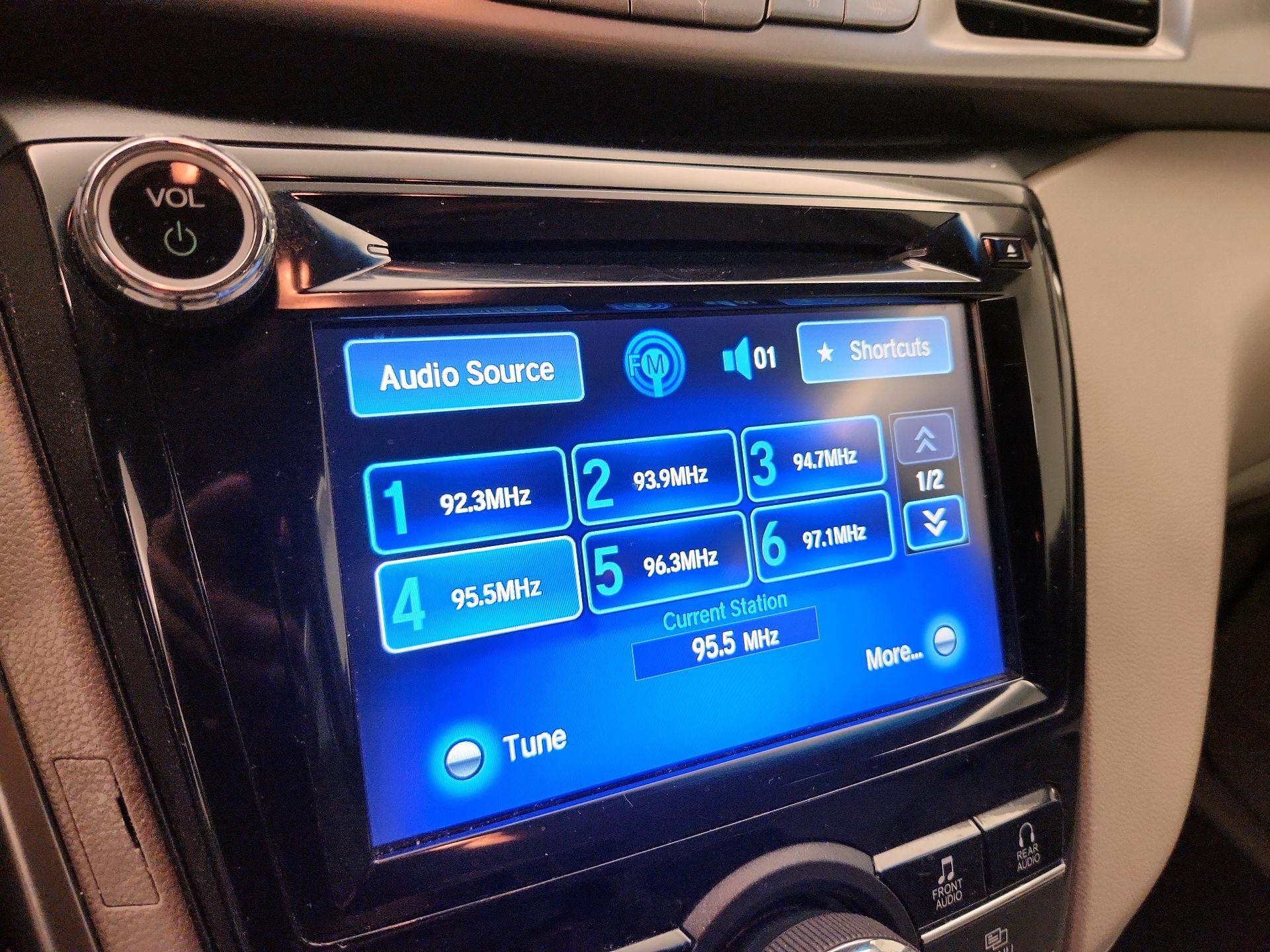 Thumbnail: 2016 Honda Odyssey - 15
