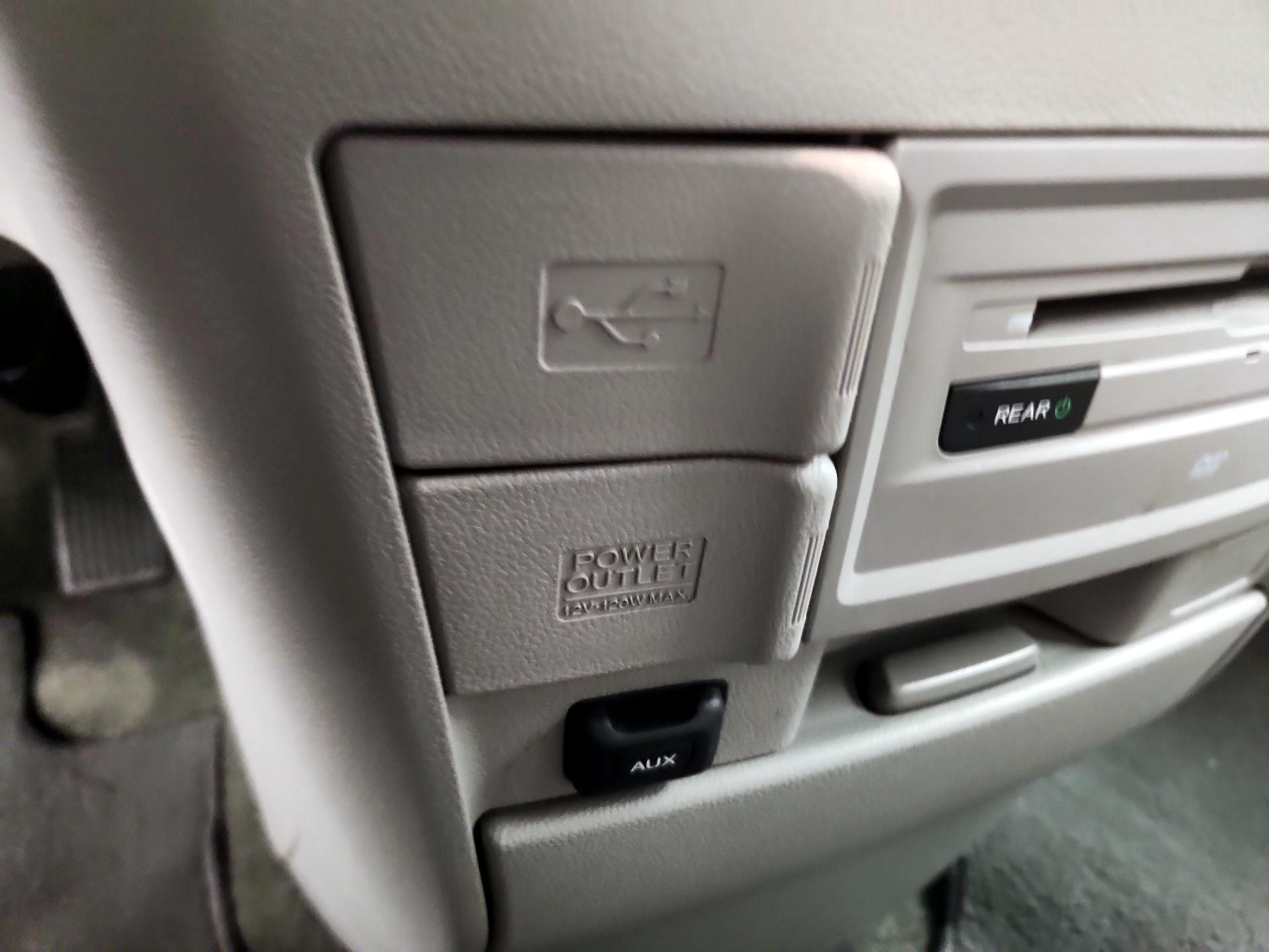 Thumbnail: 2016 Honda Odyssey - 18