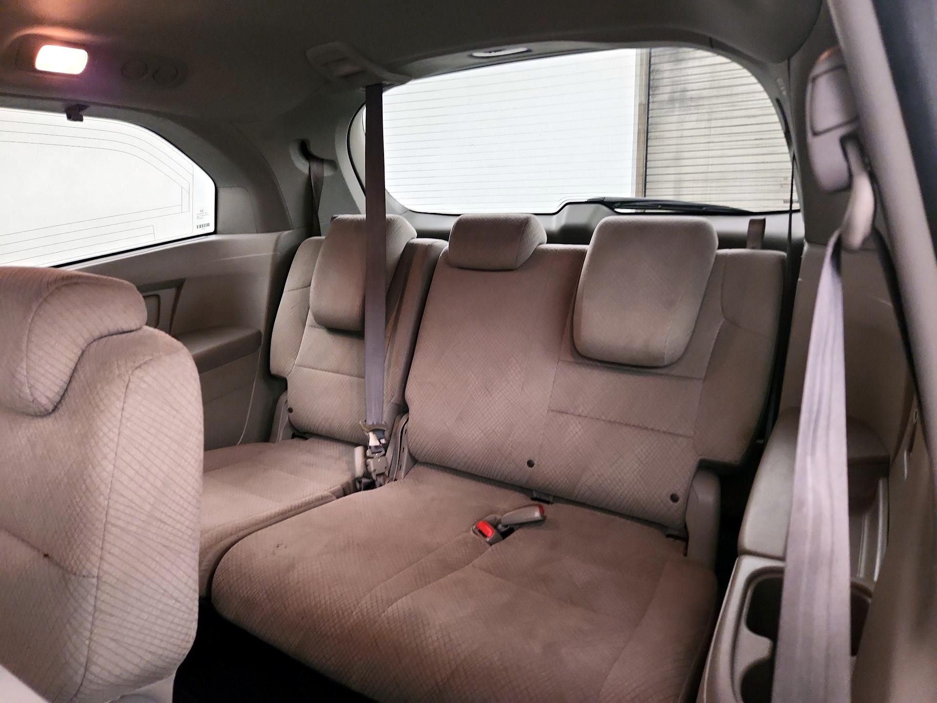Thumbnail: 2016 Honda Odyssey - 20