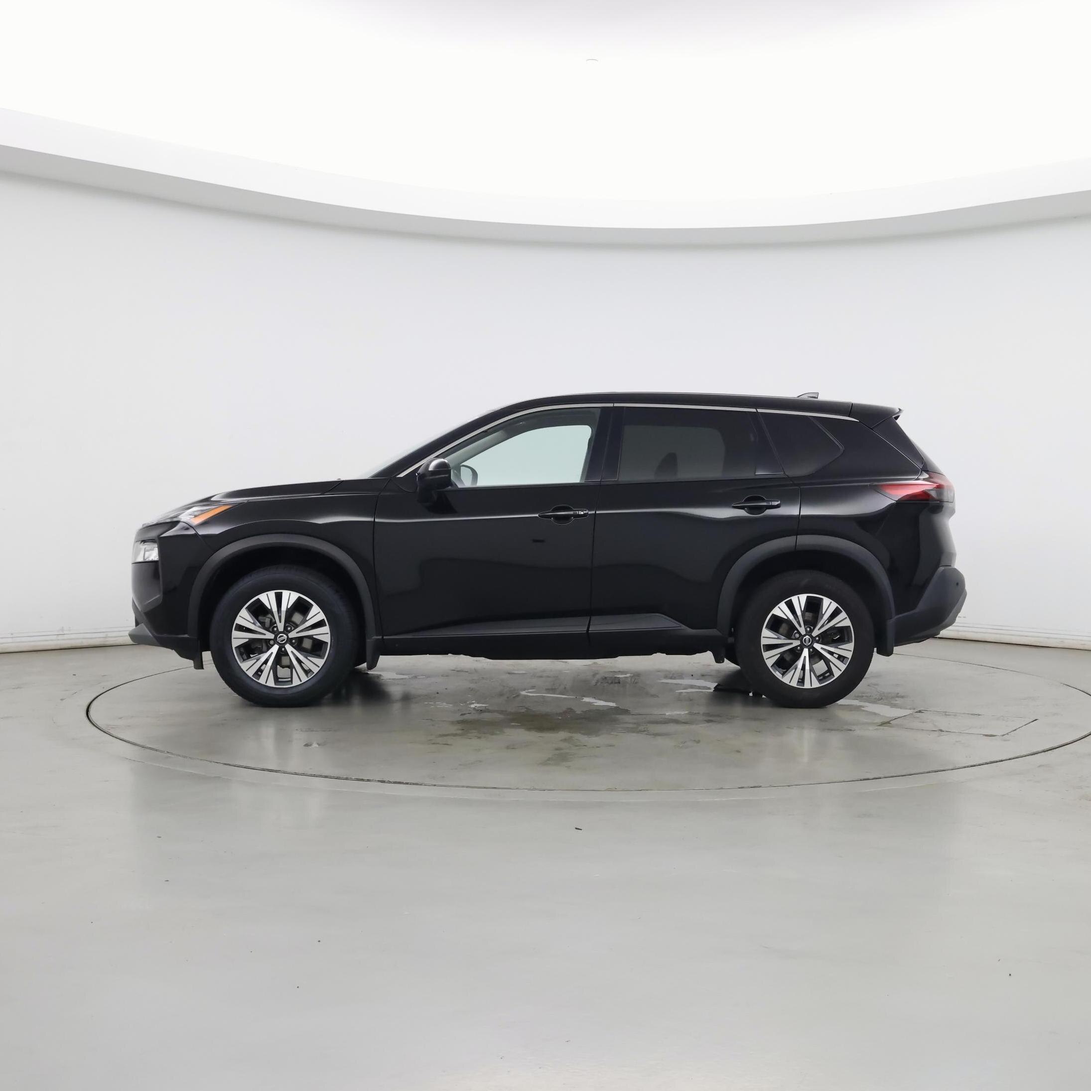 Thumbnail: 2021 Nissan Rogue - 3