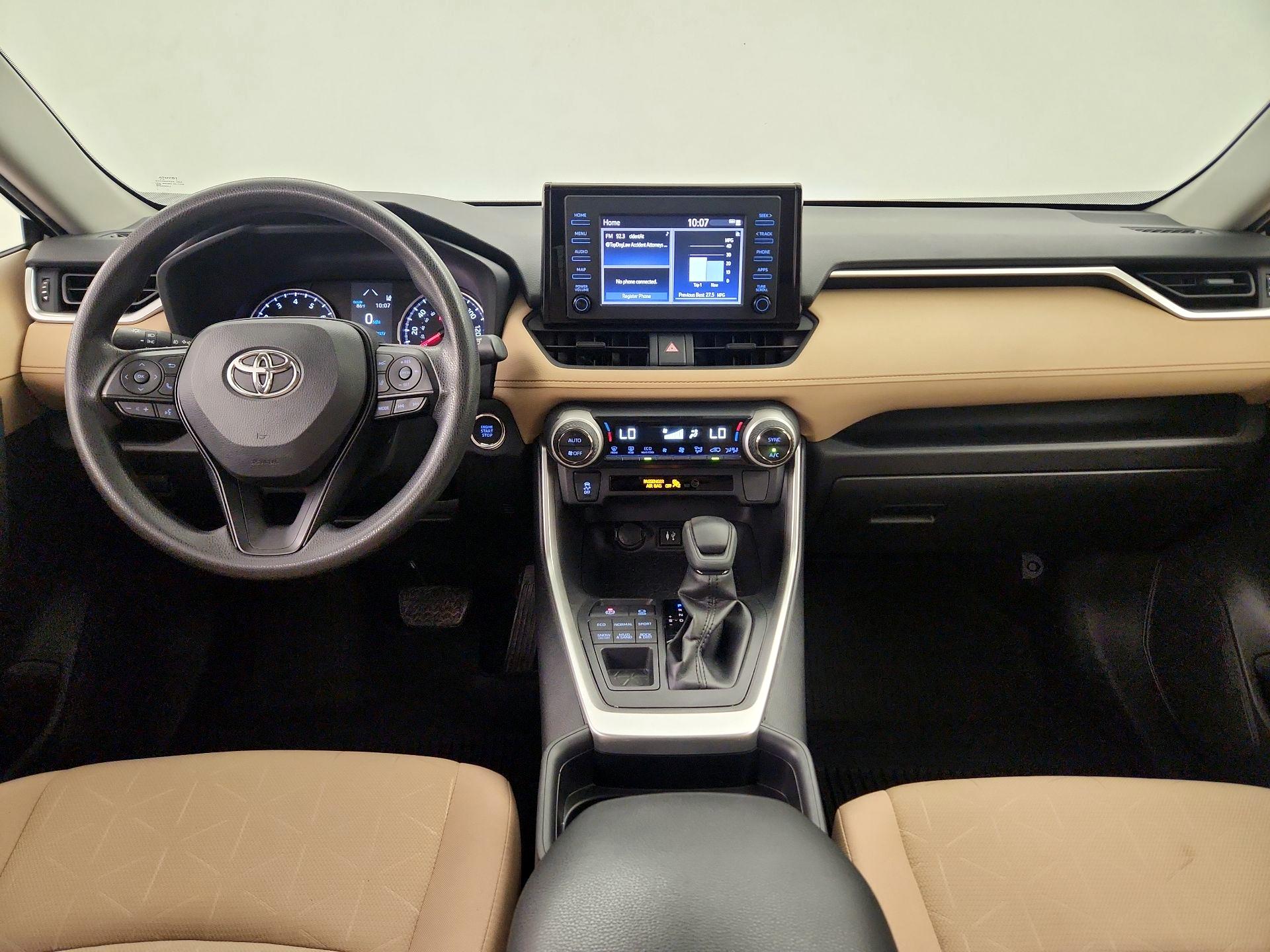 Thumbnail: 2019 Toyota RAV4 - 9