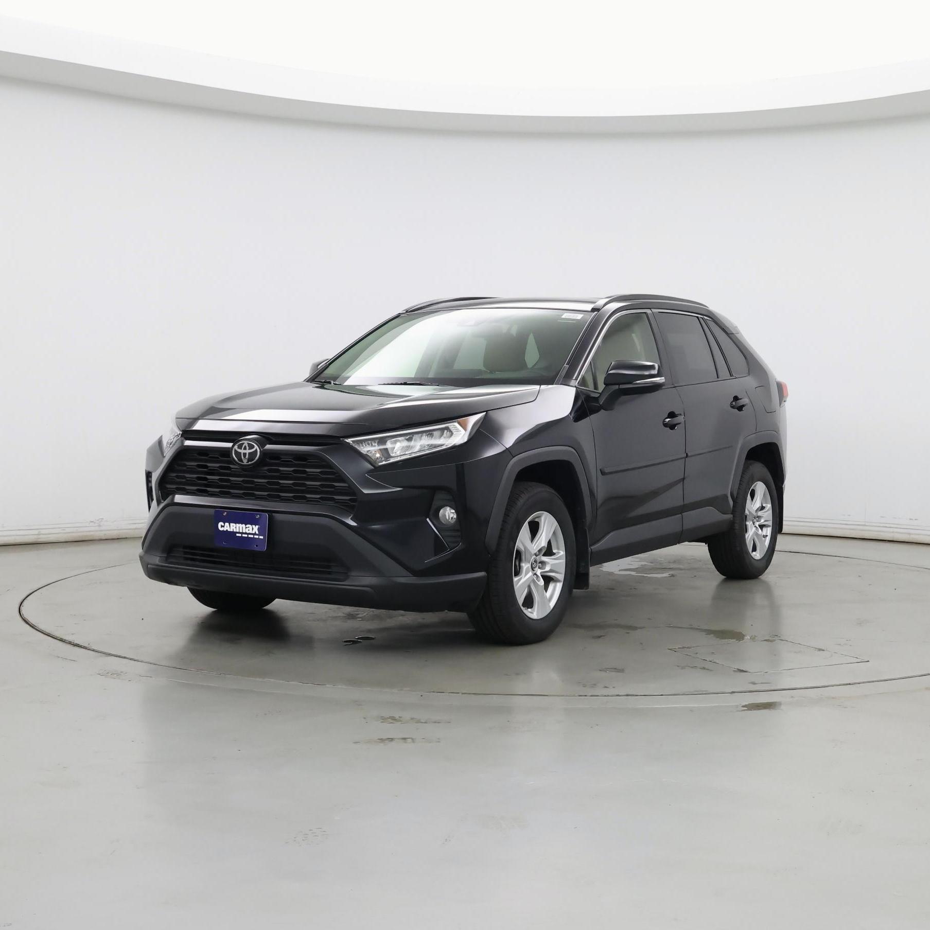 Thumbnail: 2019 Toyota RAV4 - 4