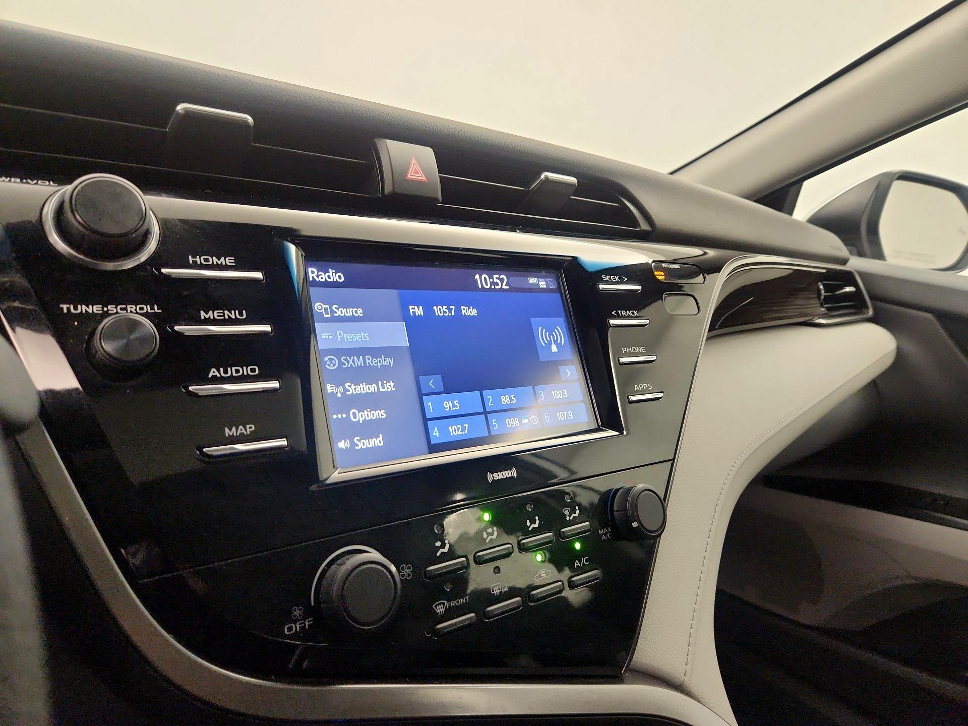 Thumbnail: 2020 Toyota Camry - 15