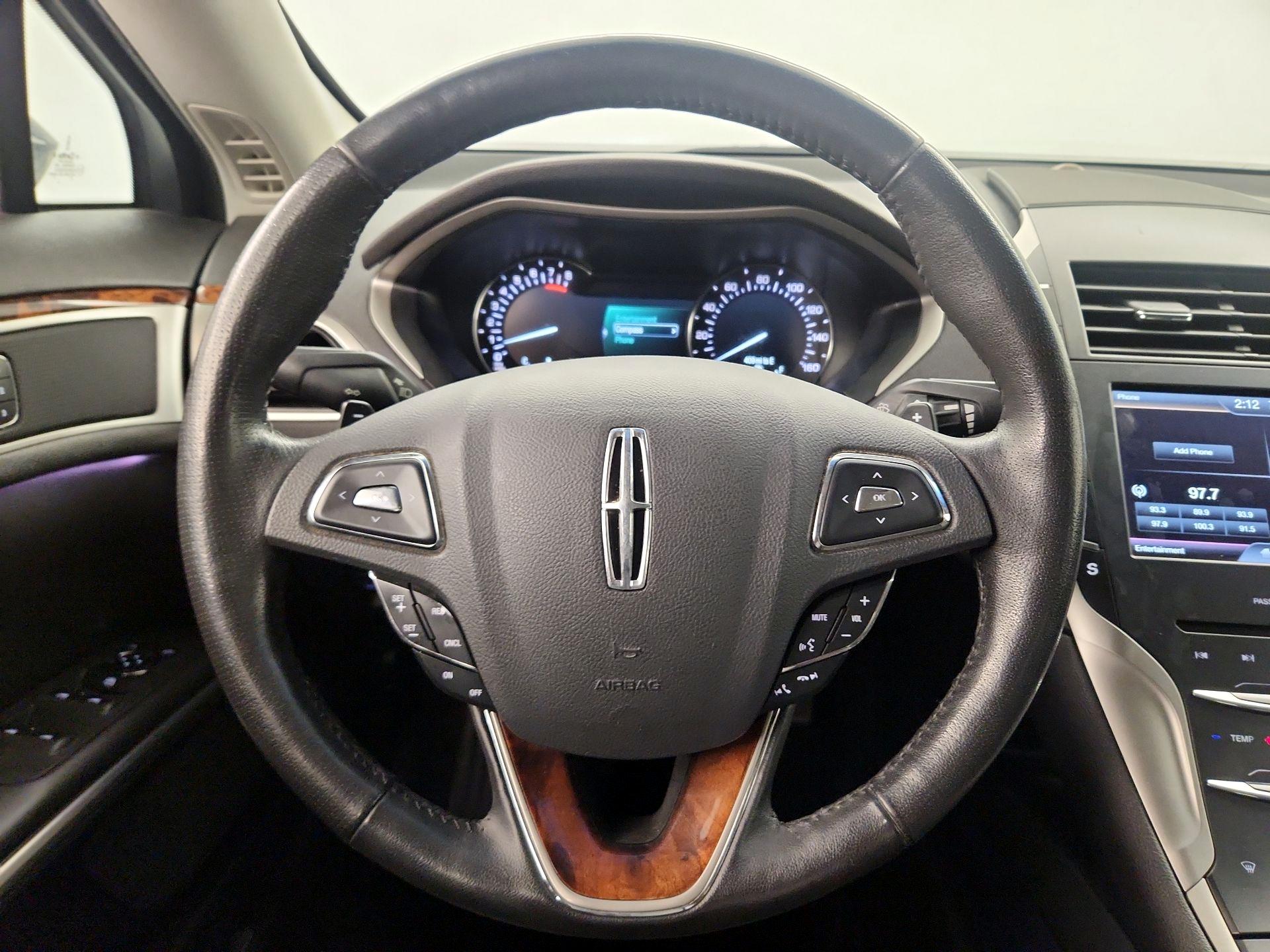 Thumbnail: 2014 Lincoln MKZ - 10