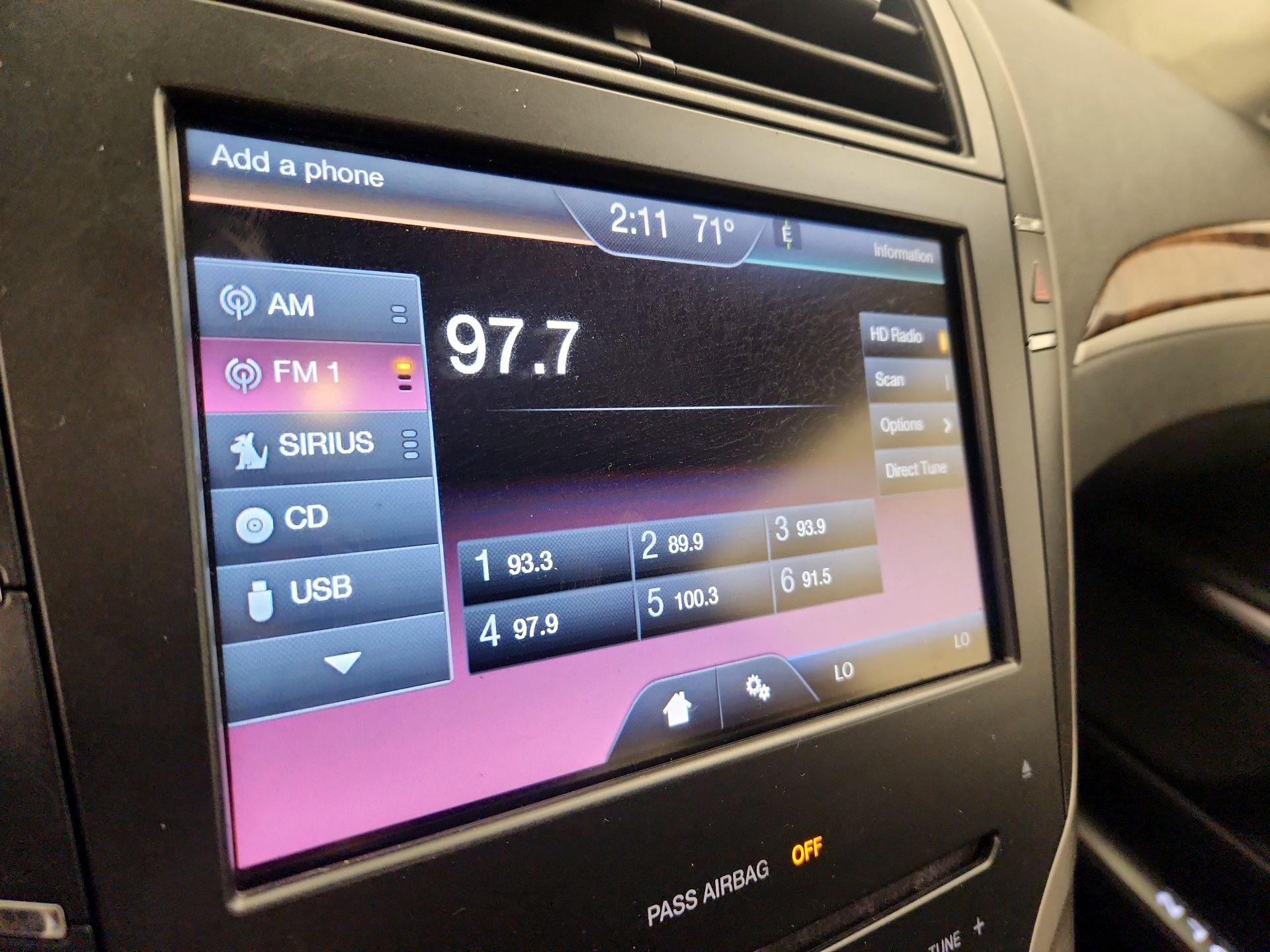 Thumbnail: 2014 Lincoln MKZ - 15