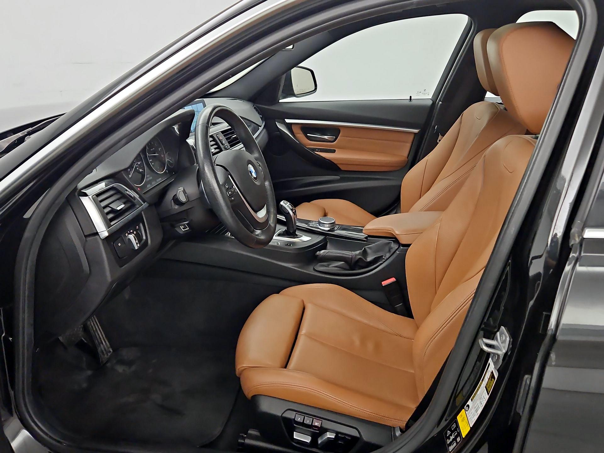 Thumbnail: 2017 BMW 3 Series - 11