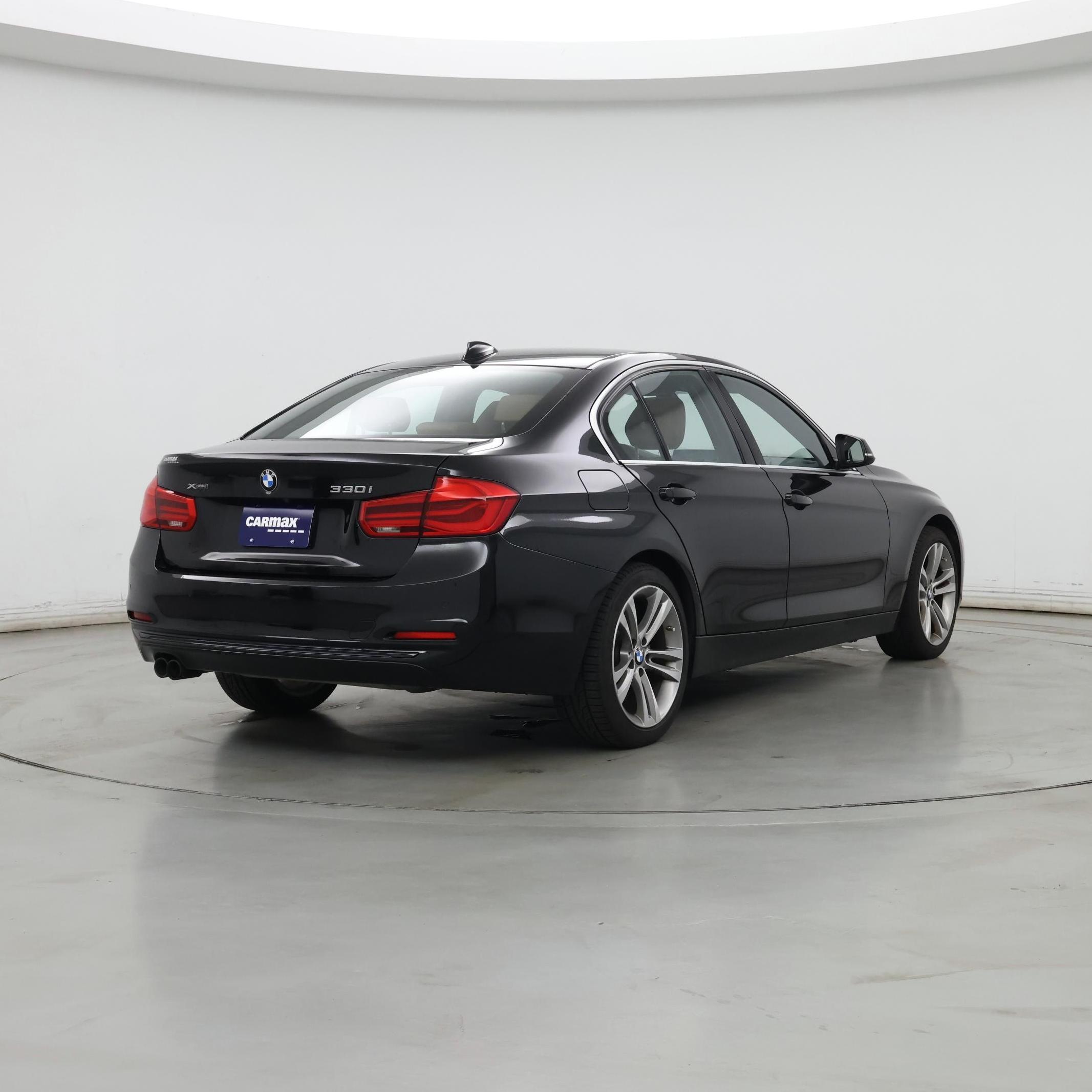 Thumbnail: 2017 BMW 3 Series - 8