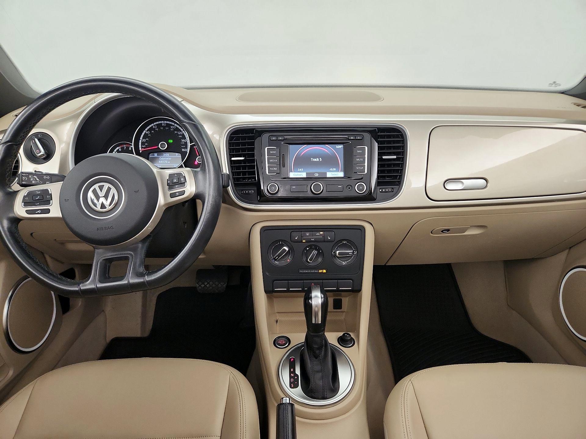 Thumbnail: 2013 Volkswagen Beetle - 9