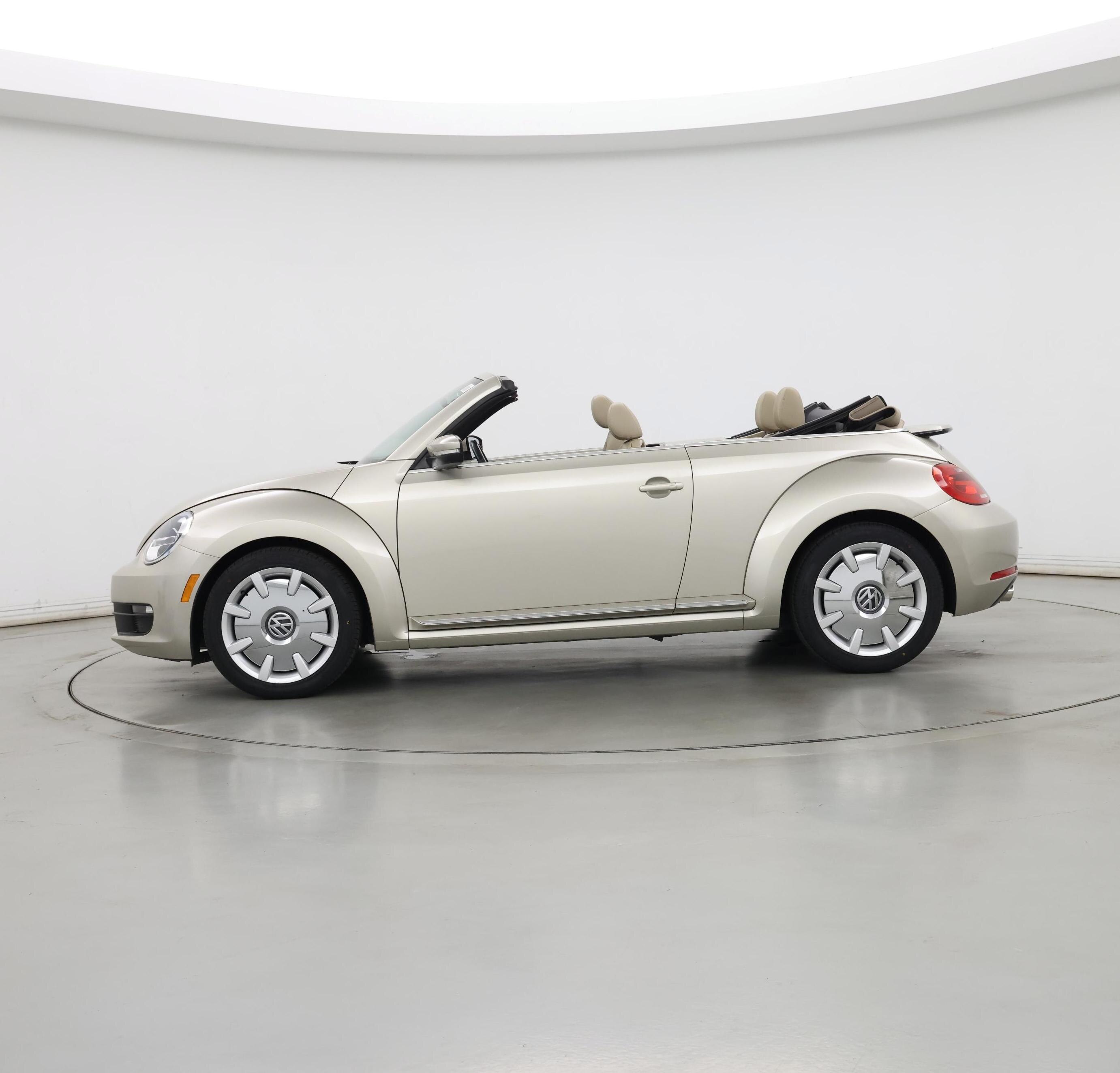 Thumbnail: 2013 Volkswagen Beetle - 3