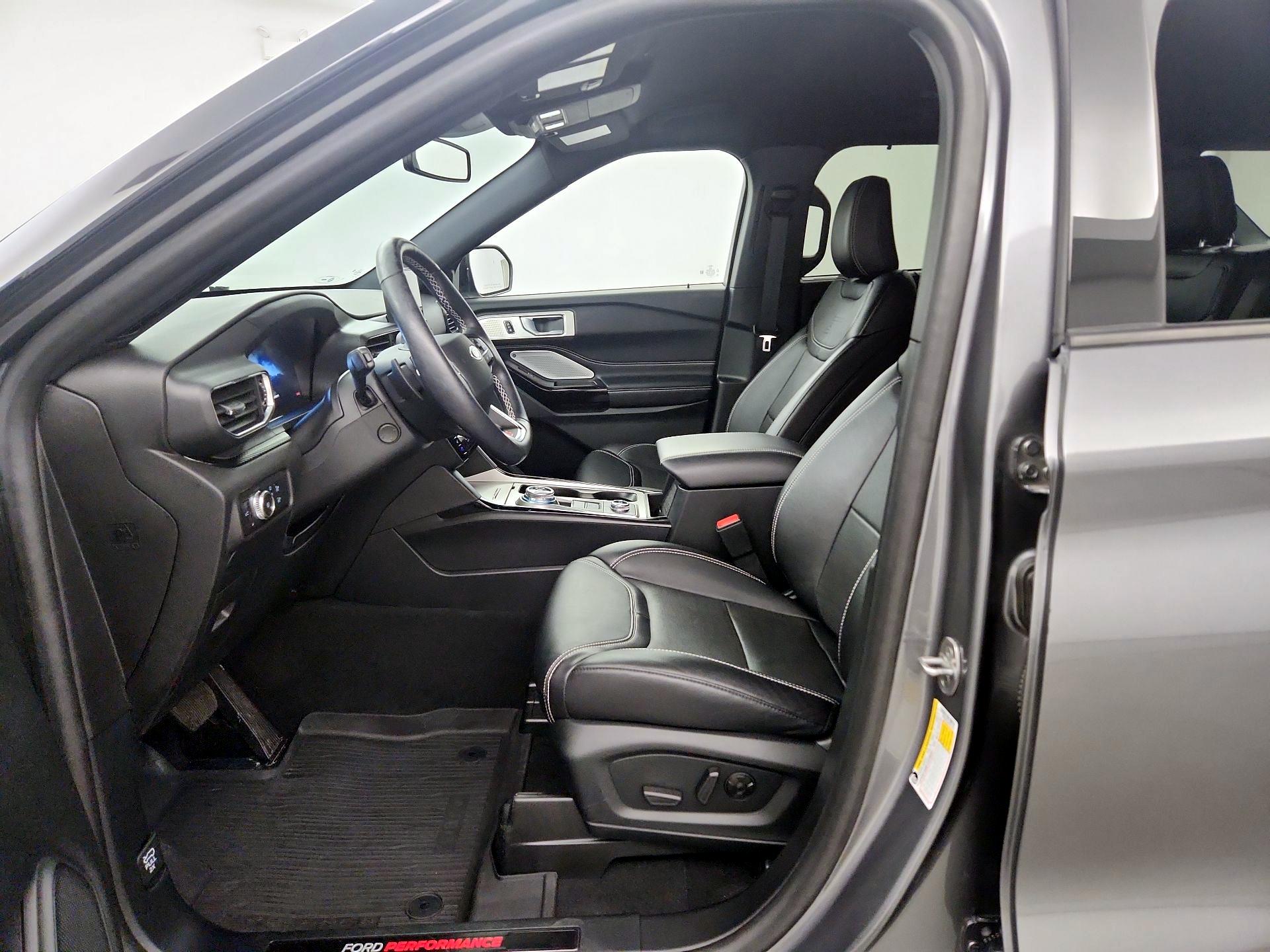 Thumbnail: 2021 Ford Explorer - 9