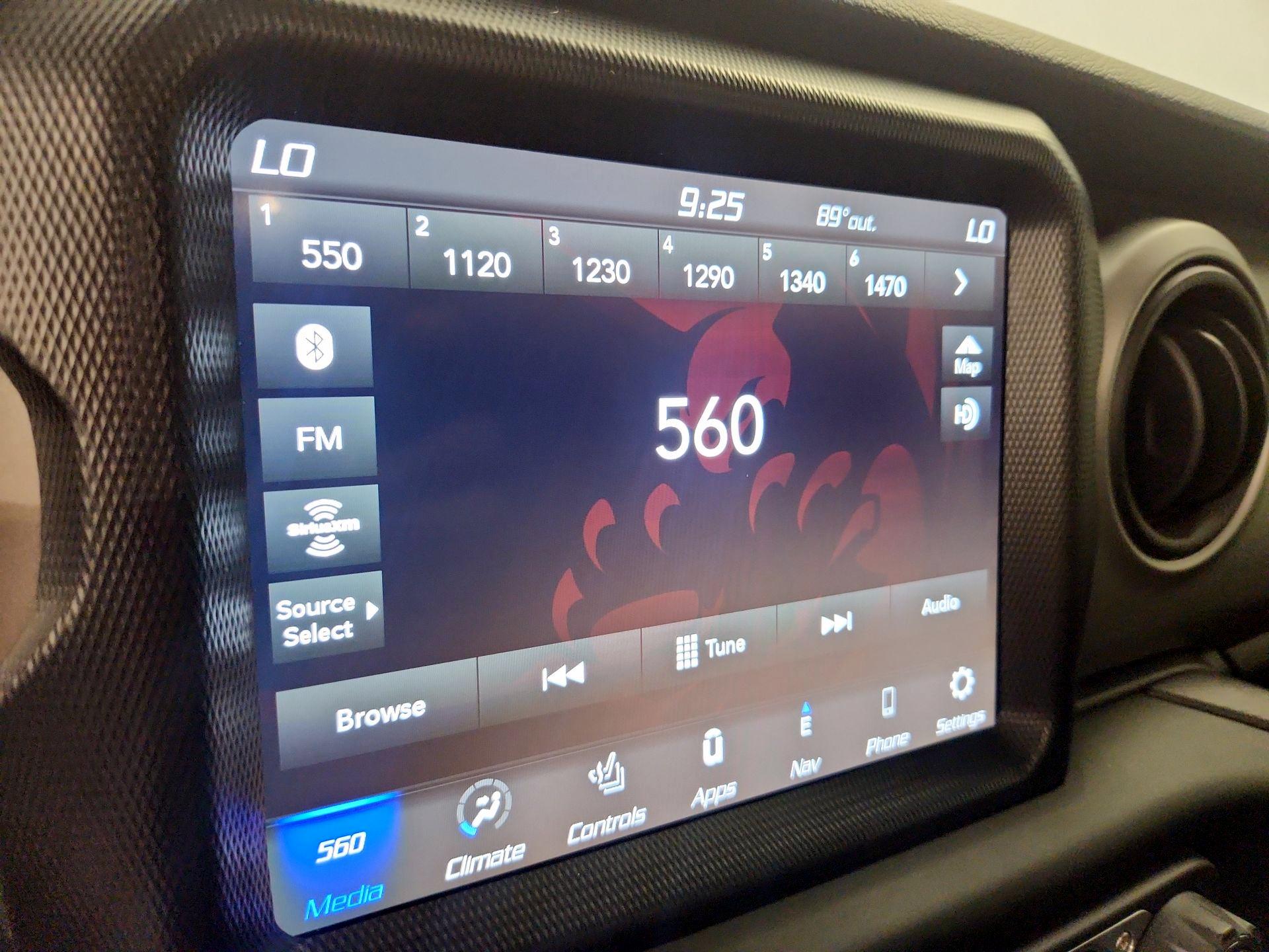 Thumbnail: 2021 Jeep Gladiator - 16