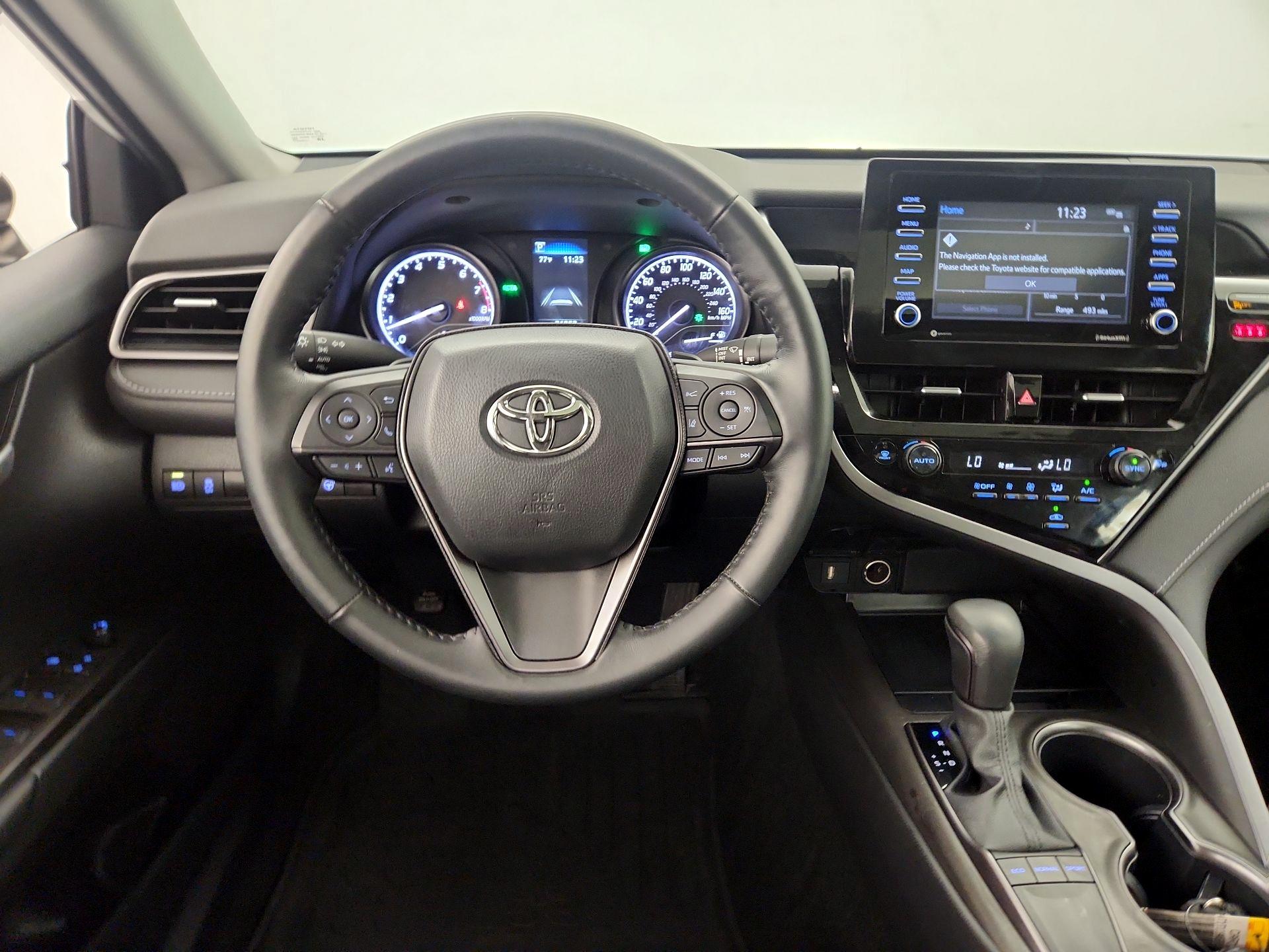 Thumbnail: 2023 Toyota Camry - 10