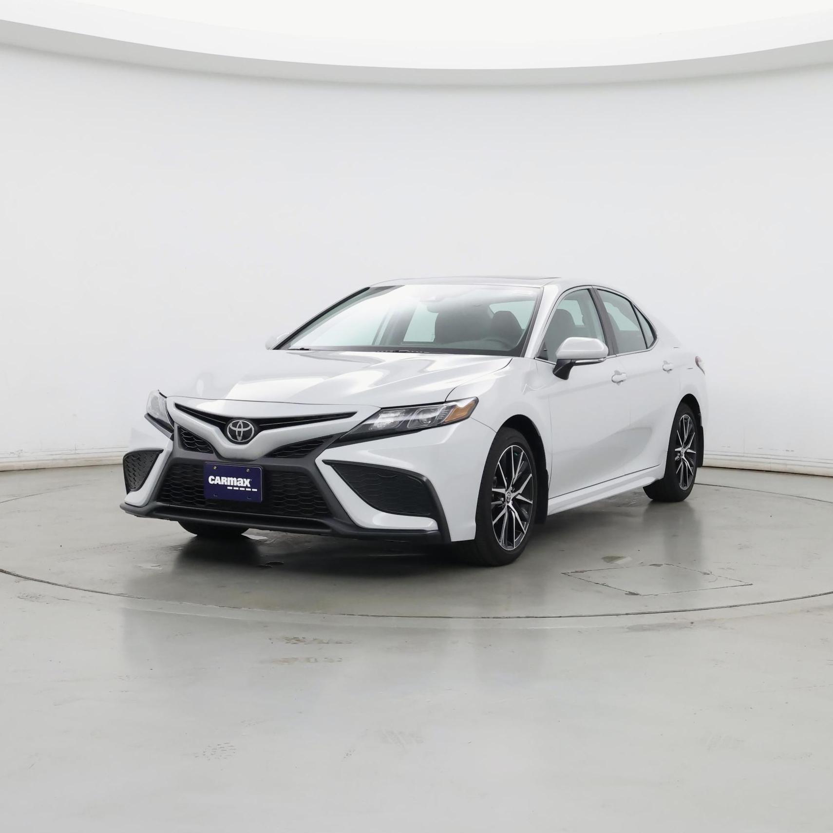 Thumbnail: 2023 Toyota Camry - 4