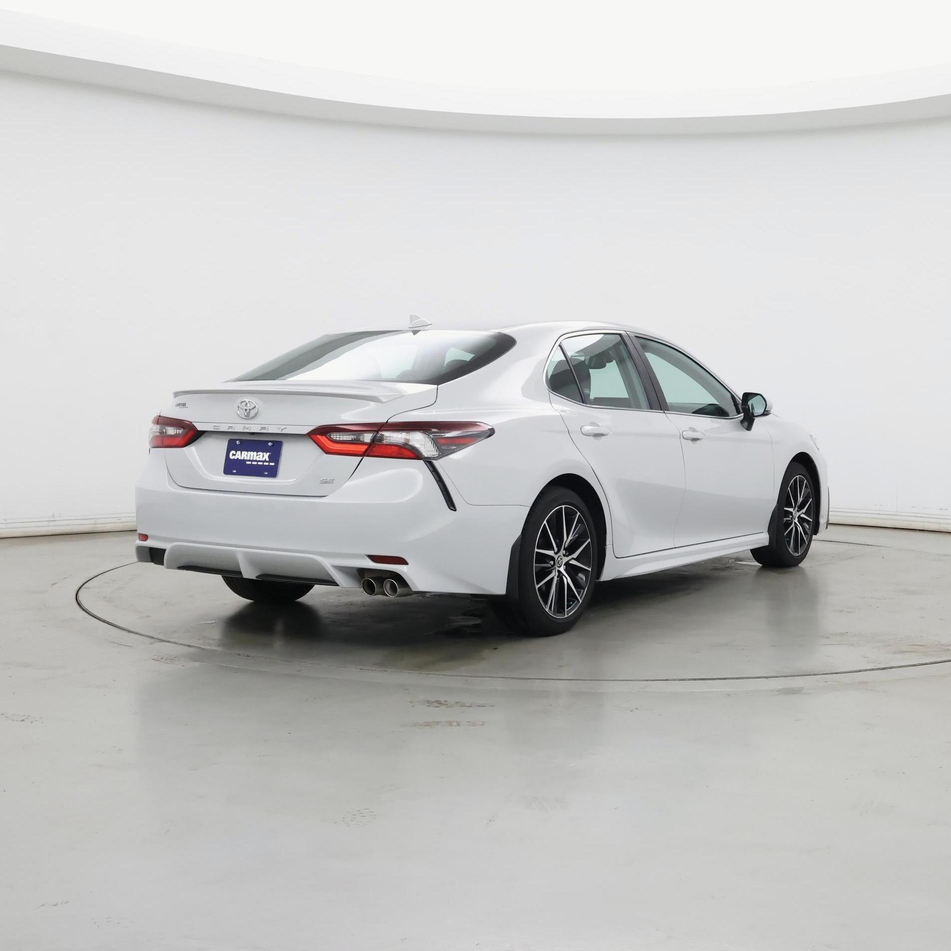 Thumbnail: 2023 Toyota Camry - 8