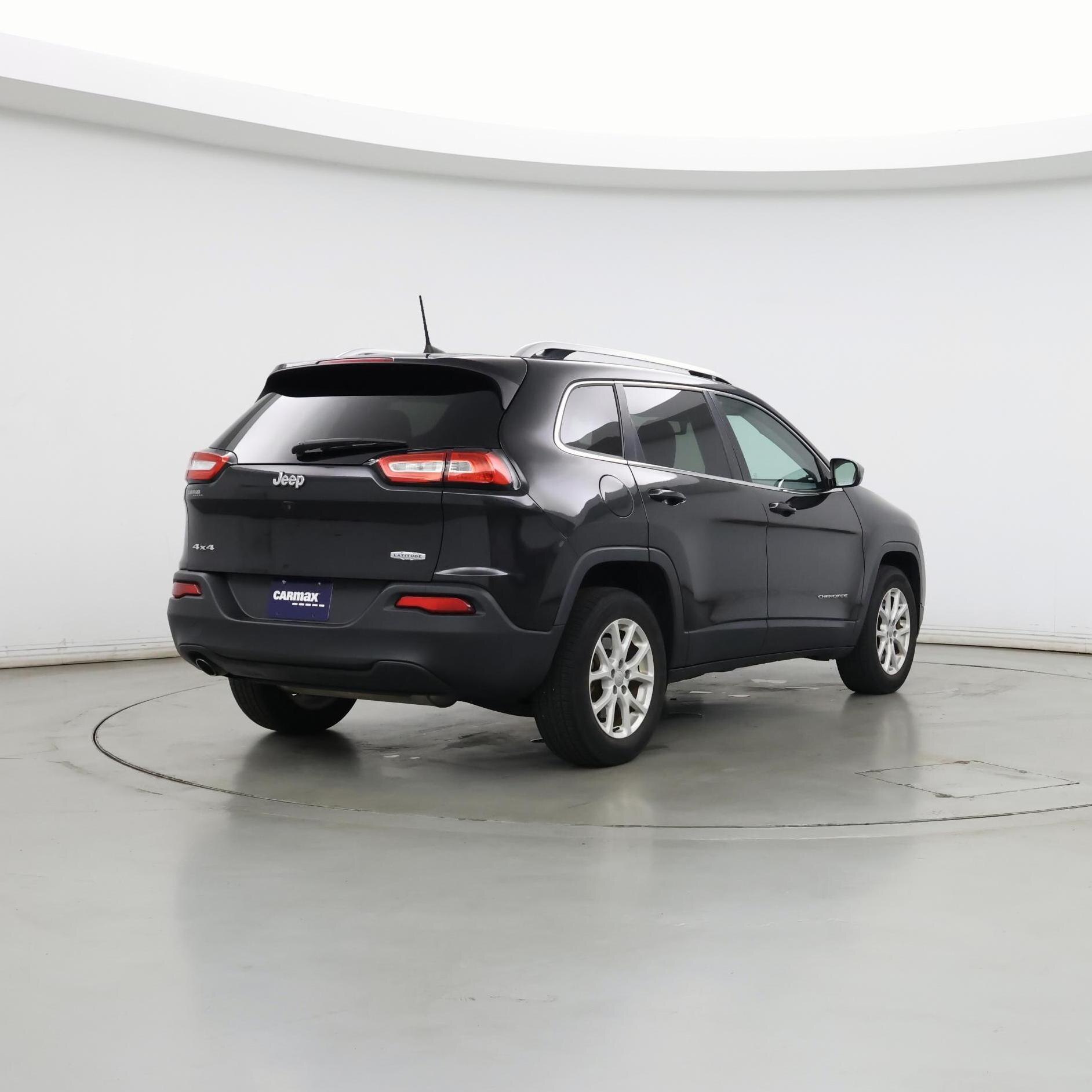 Thumbnail: 2016 Jeep Cherokee - 8