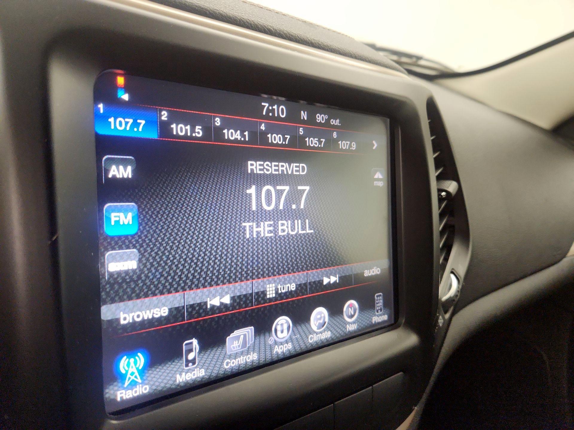 Thumbnail: 2014 Jeep Cherokee - 16