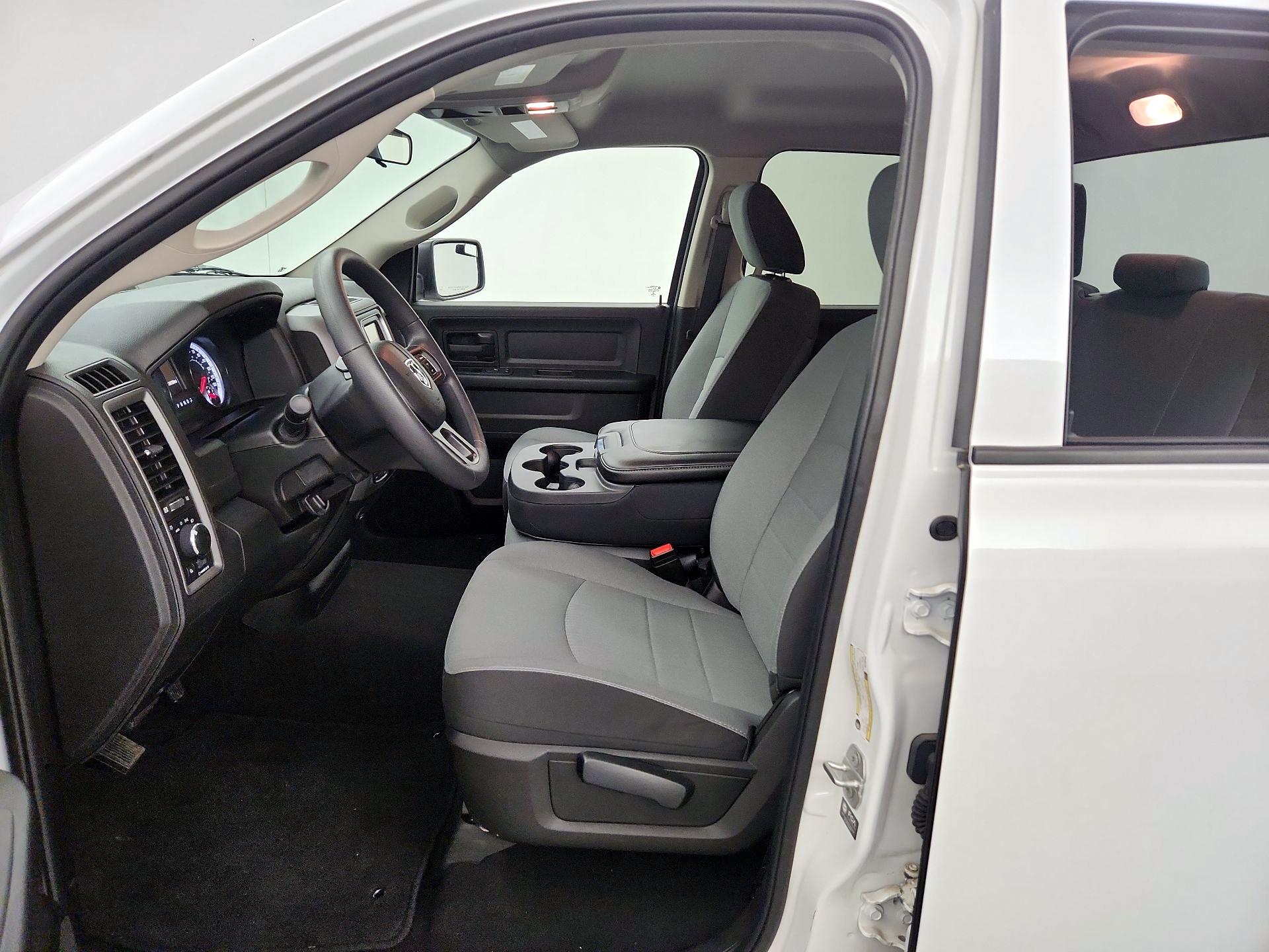 Thumbnail: 2022 RAM 1500 Classic - 11
