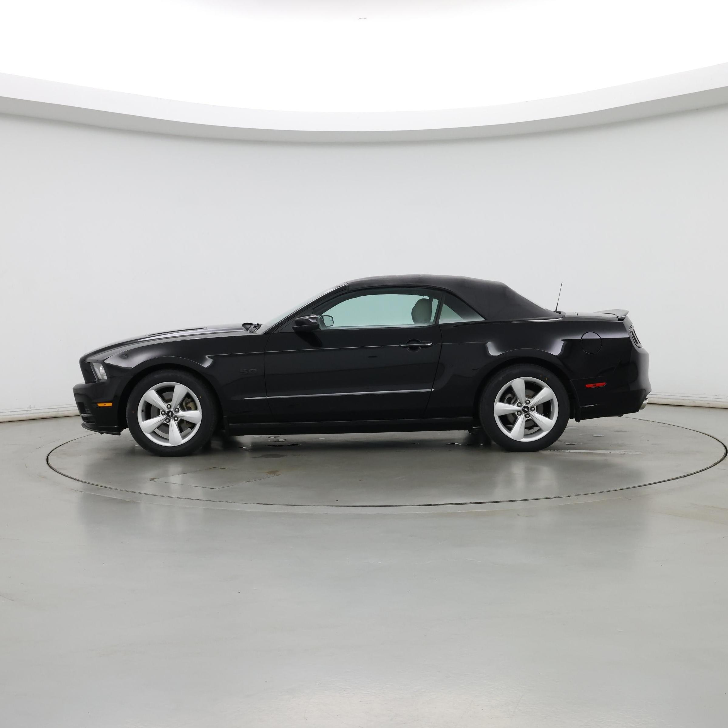 Thumbnail: 2014 Ford Mustang - 3