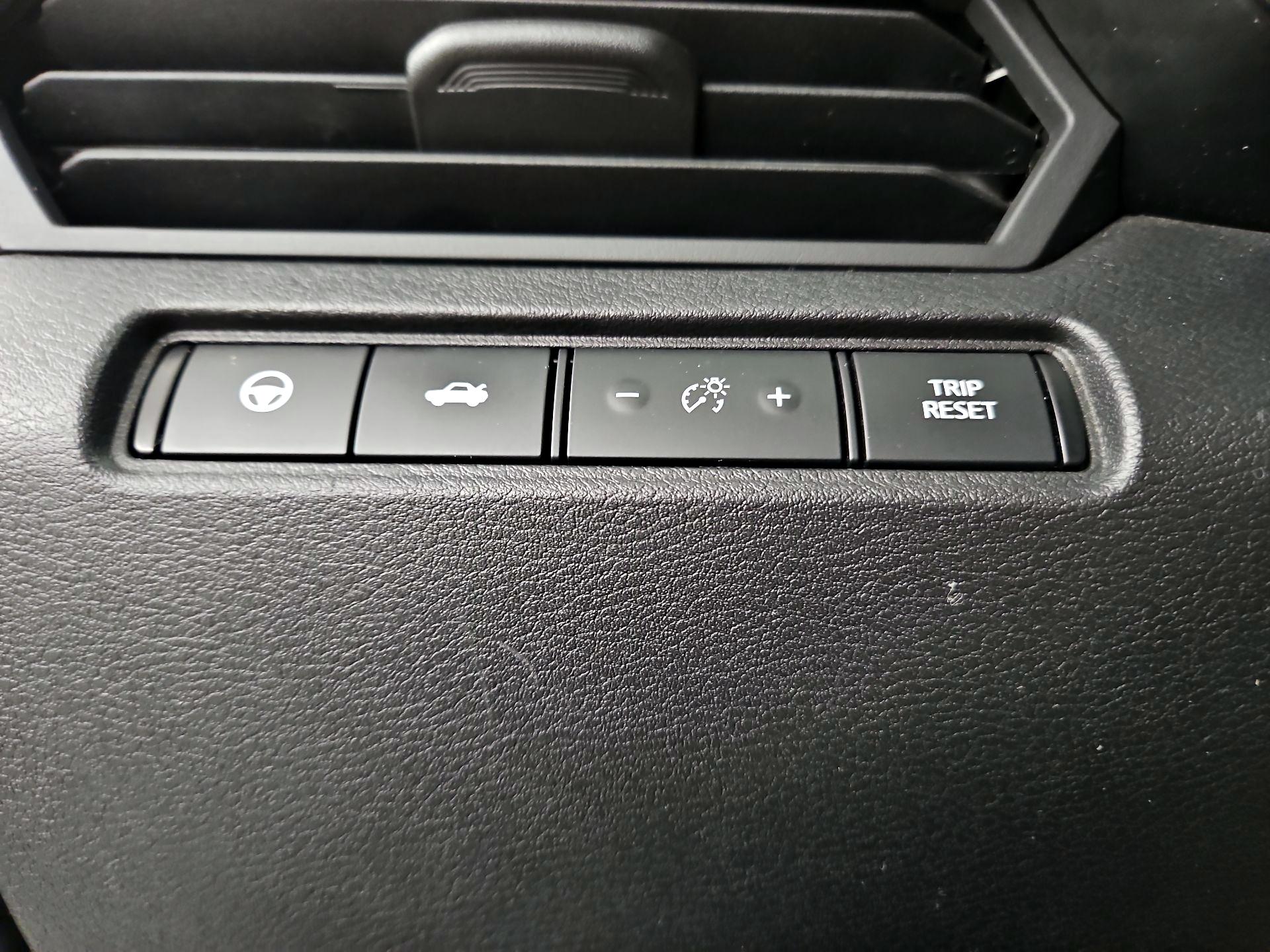 Thumbnail: 2019 Nissan Altima - 13