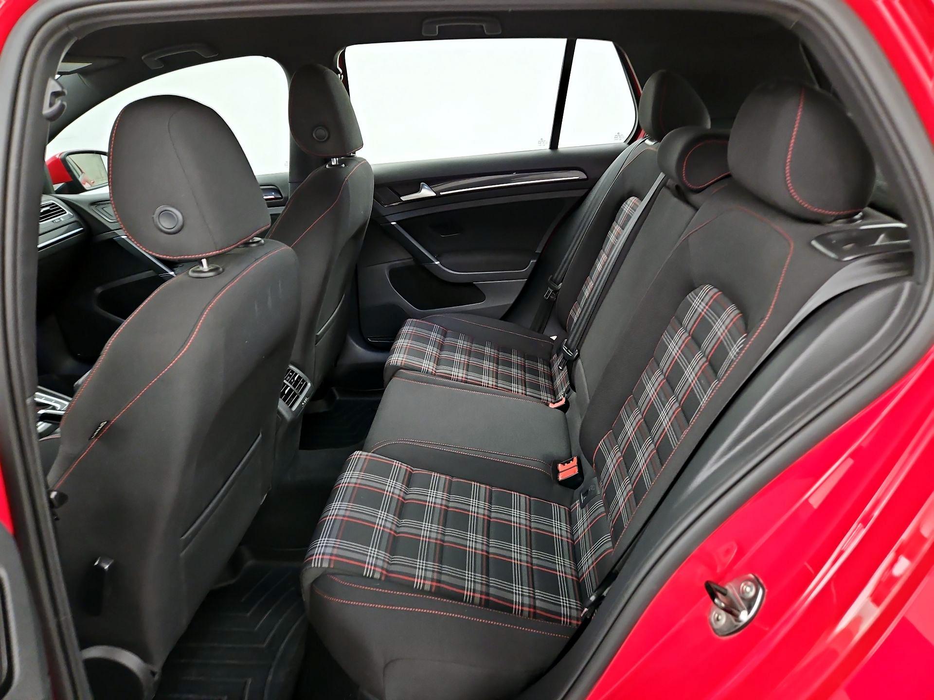 Thumbnail: 2017 Volkswagen Golf - 19