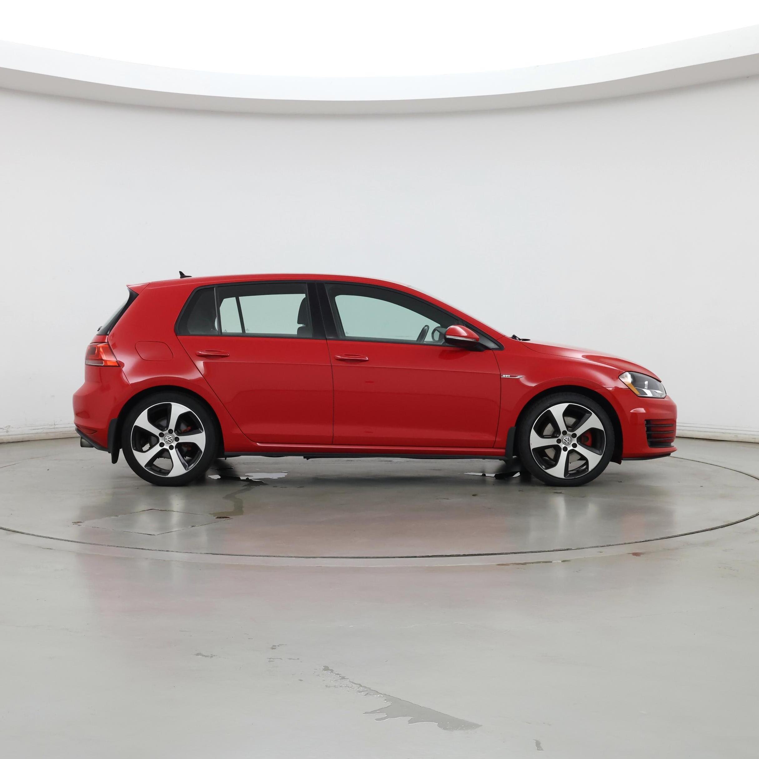 Thumbnail: 2017 Volkswagen Golf - 7