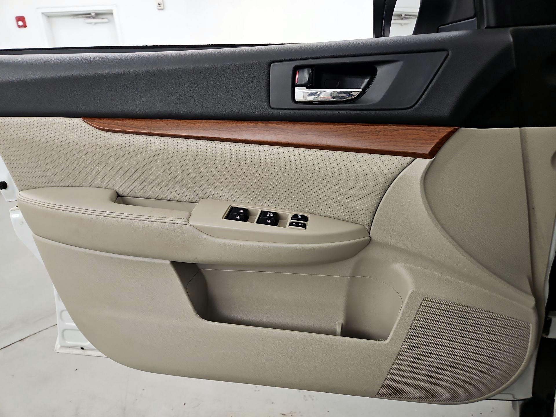 Thumbnail: 2014 Subaru Outback - 12