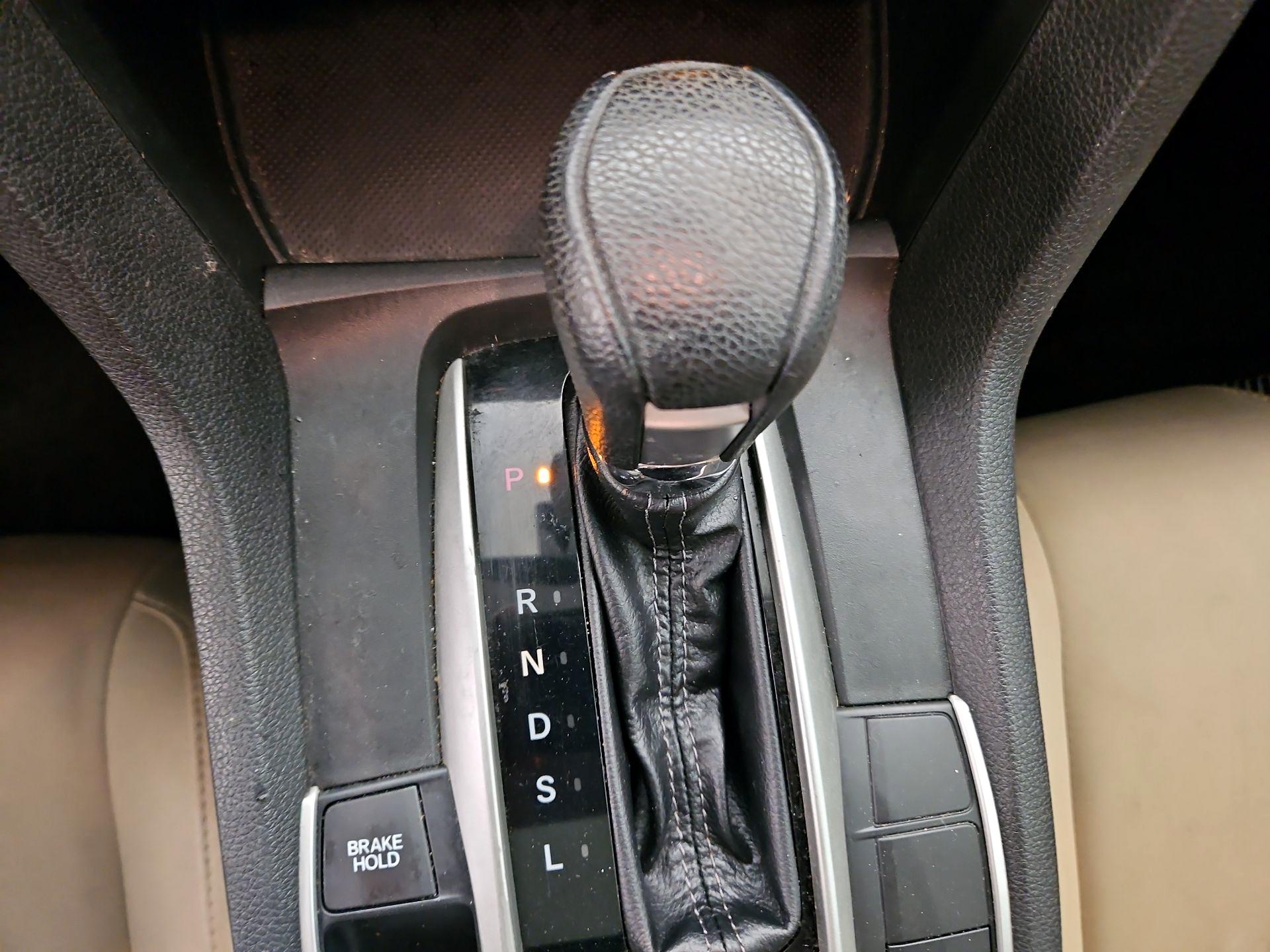 Thumbnail: 2016 Honda Civic - 17
