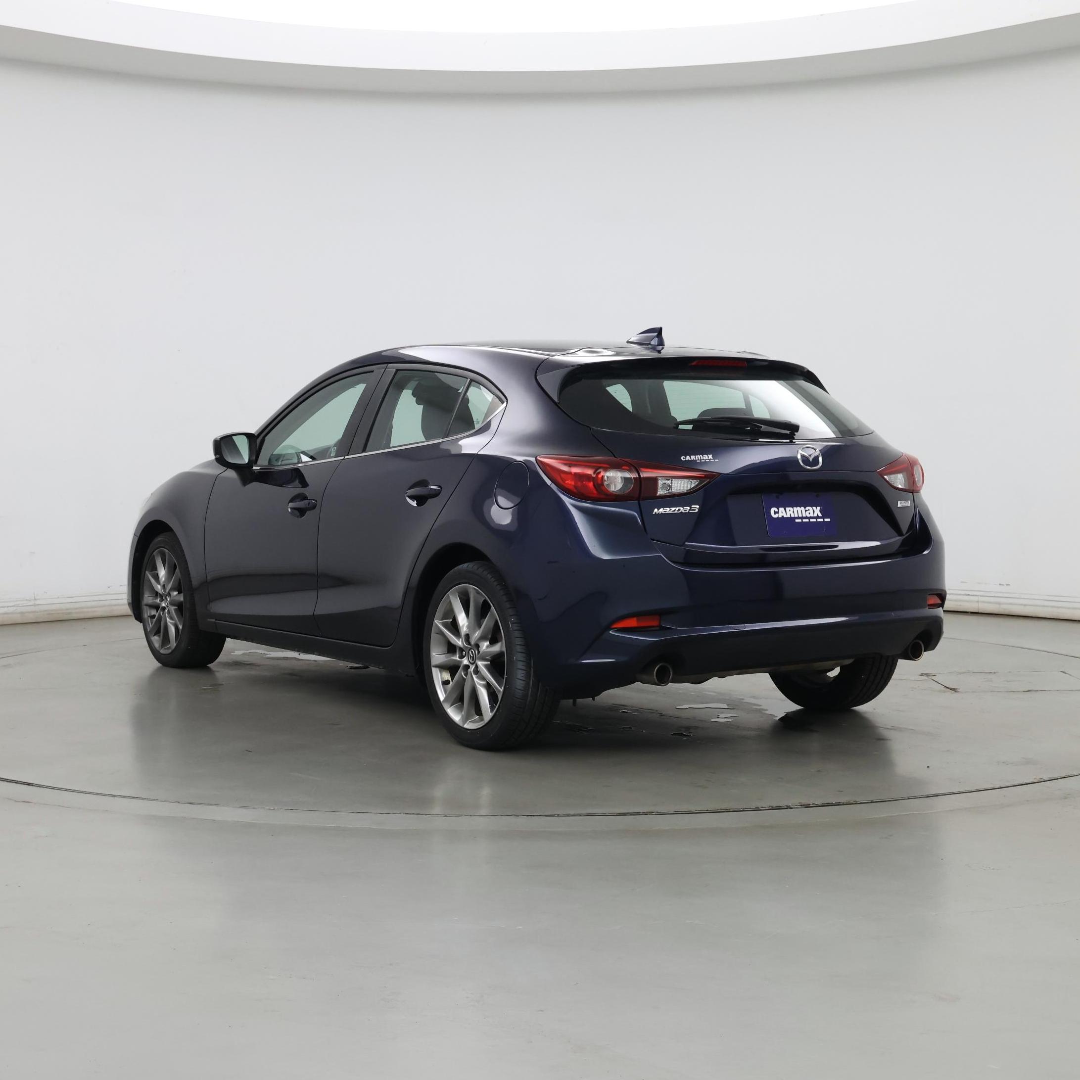Thumbnail: 2018 Mazda Mazda3 - 2
