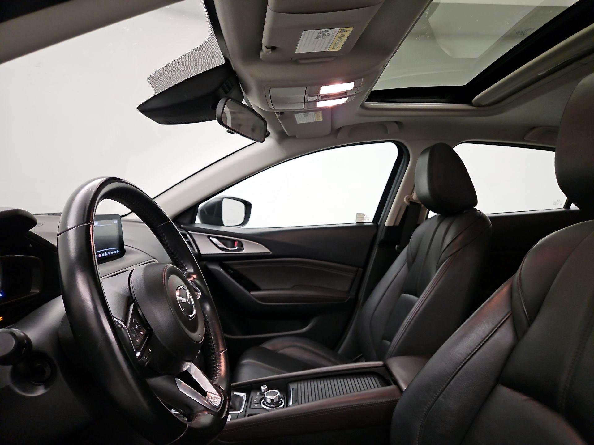 Thumbnail: 2018 Mazda Mazda3 - 19