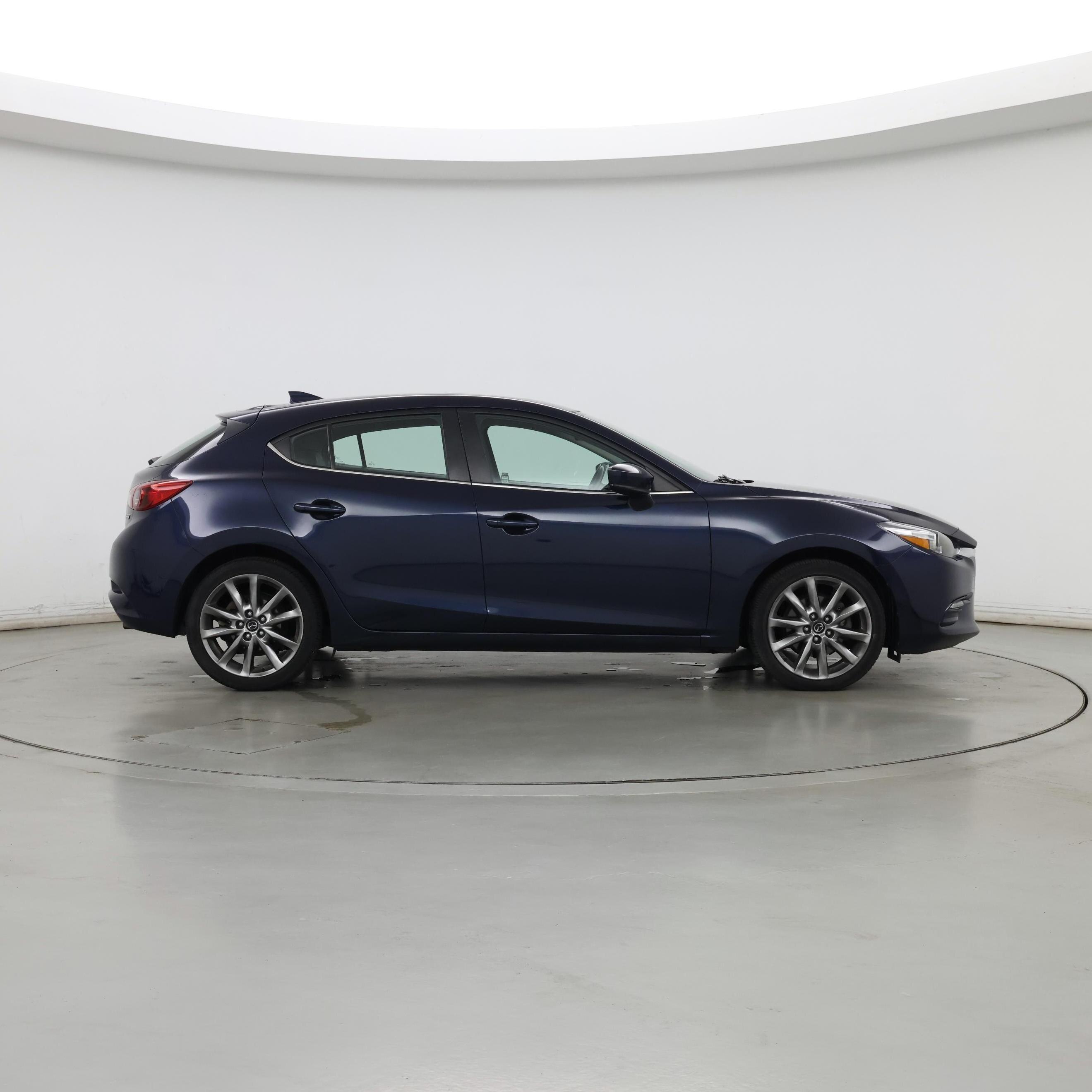 Thumbnail: 2018 Mazda Mazda3 - 7