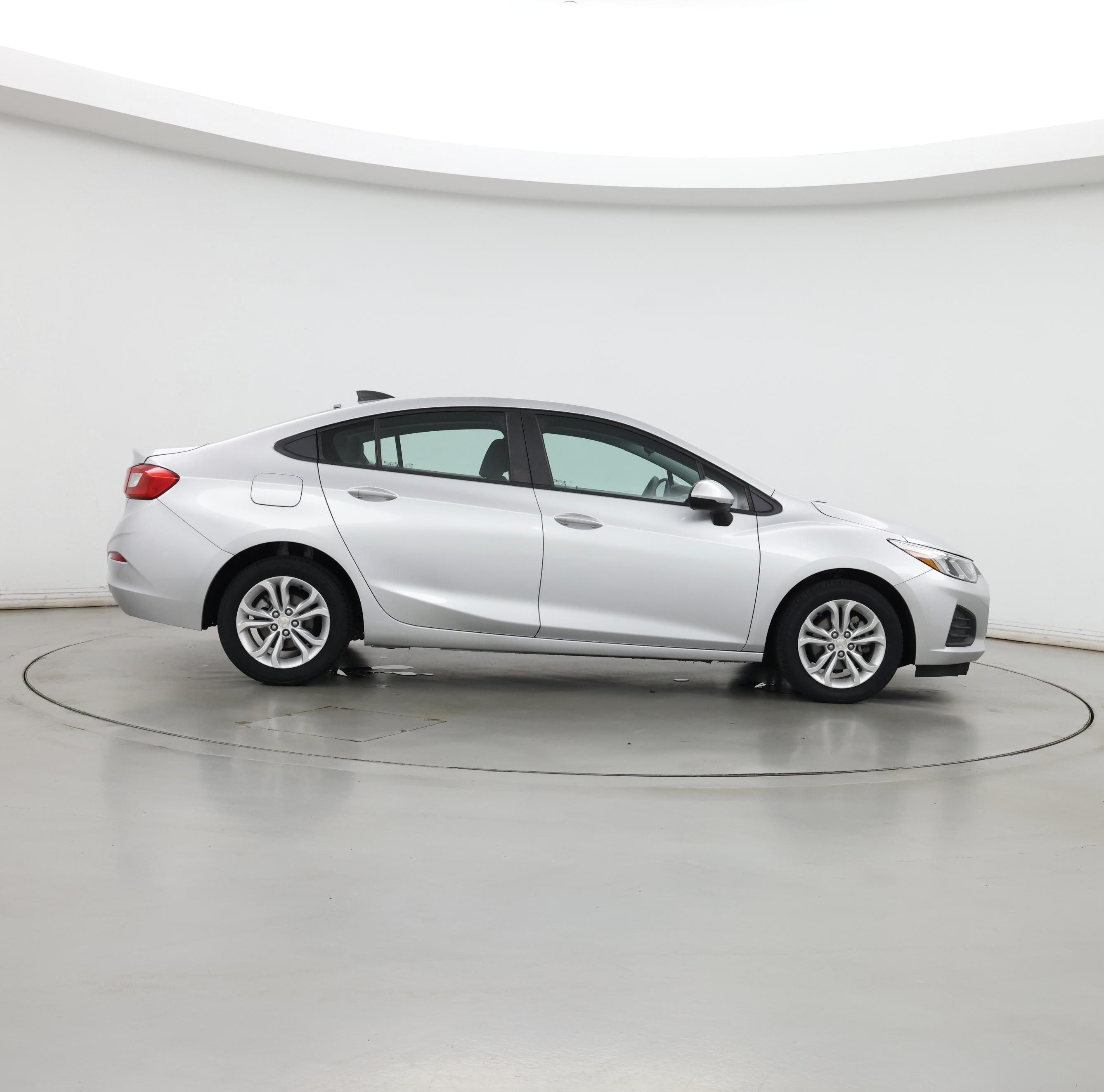 Thumbnail: 2019 Chevrolet Cruze - 7