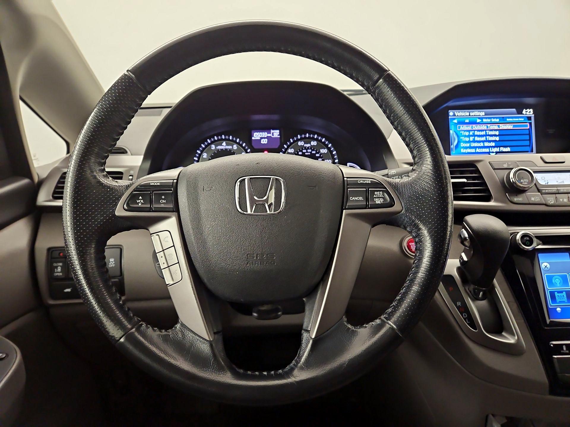 Thumbnail: 2015 Honda Odyssey - 10