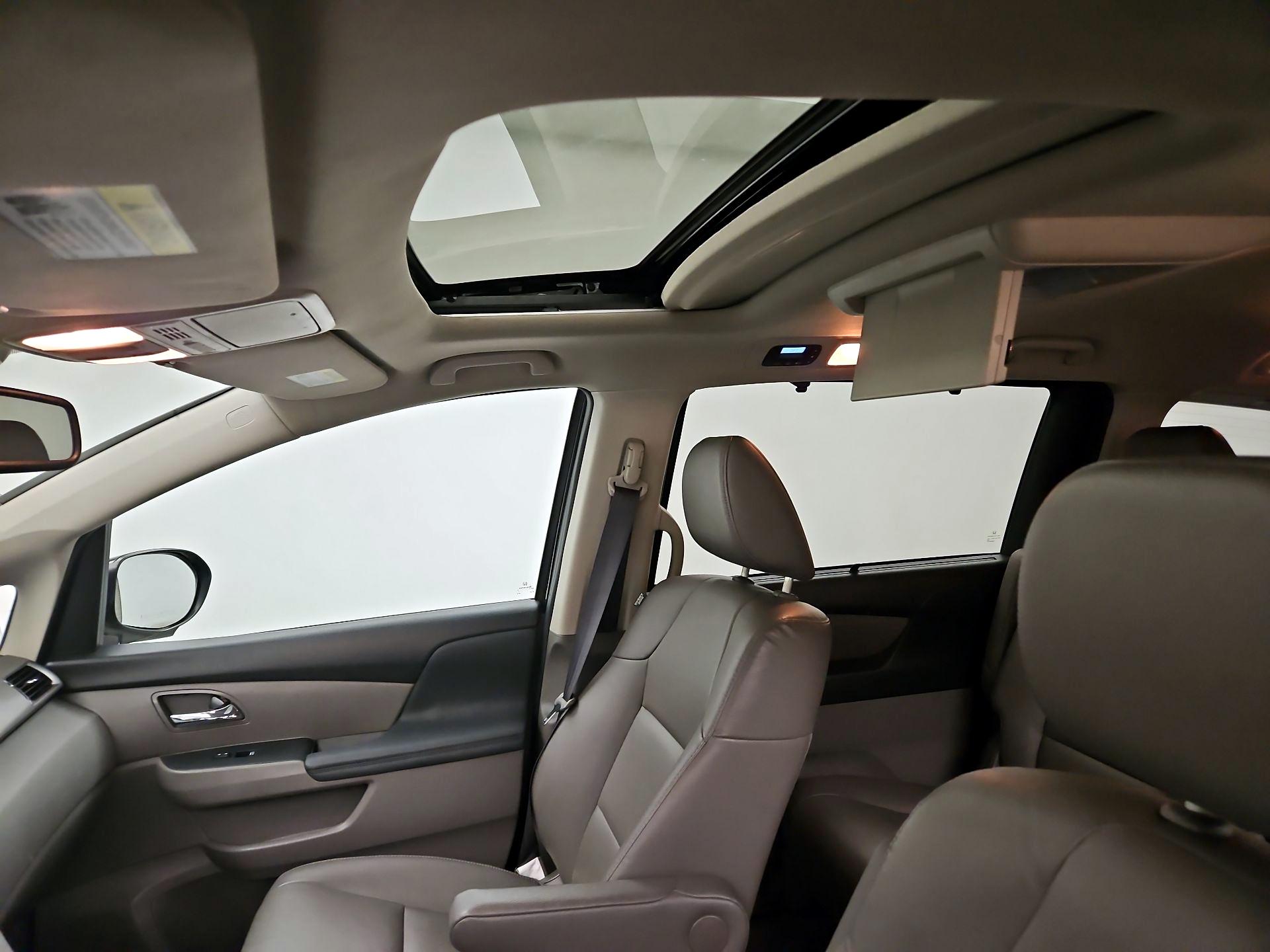 Thumbnail: 2015 Honda Odyssey - 19