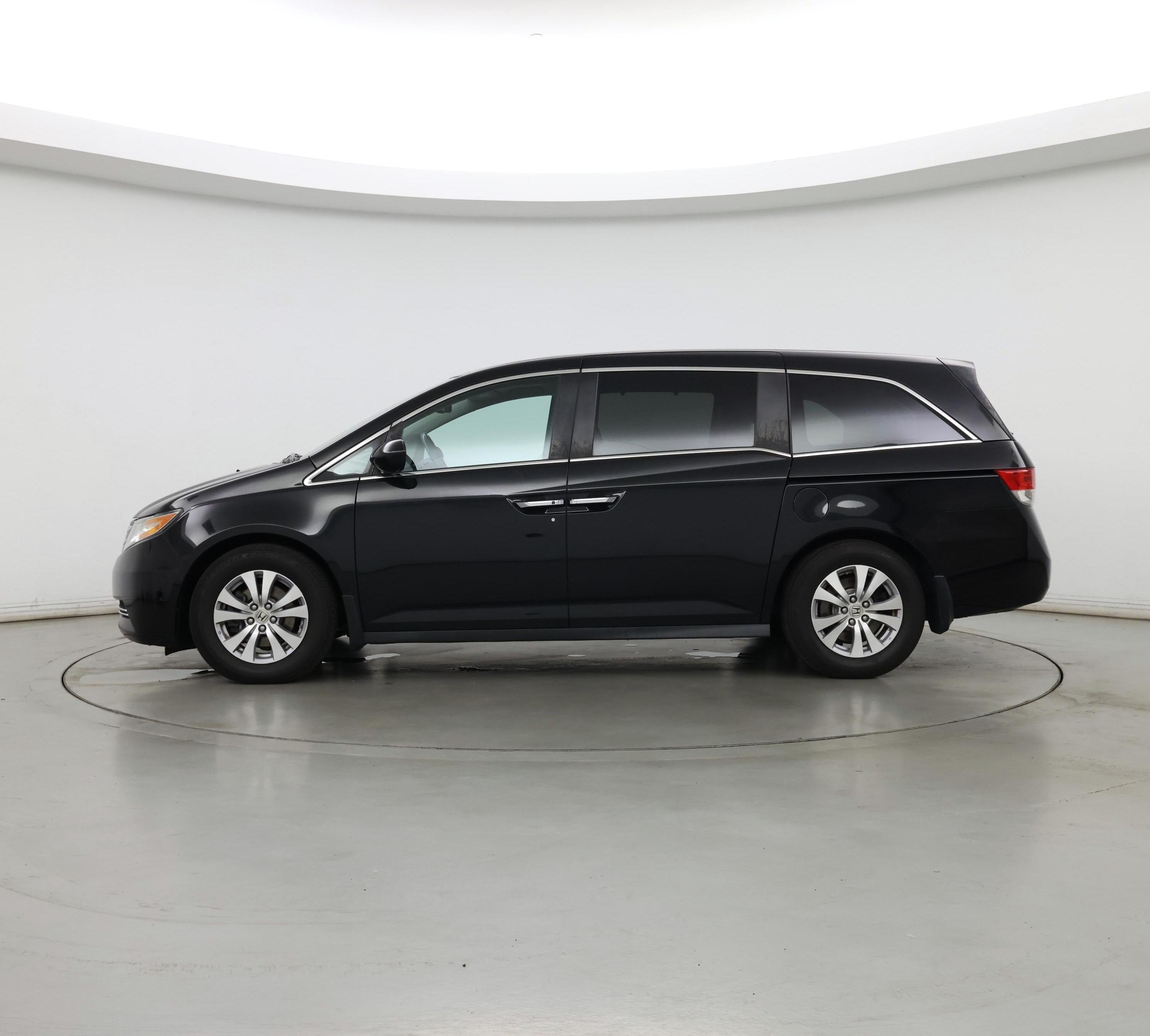 Thumbnail: 2015 Honda Odyssey - 3