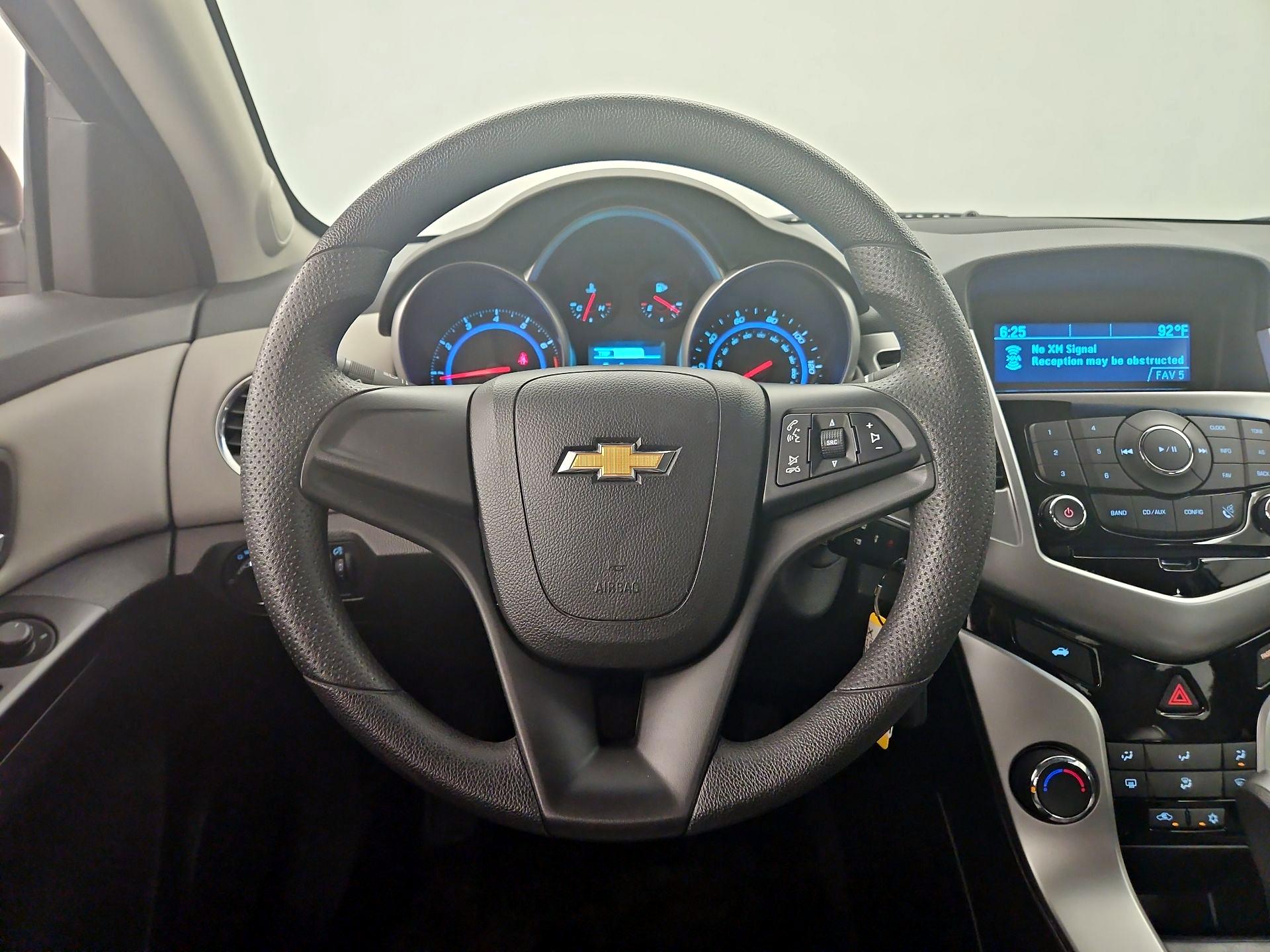Thumbnail: 2015 Chevrolet Cruze - 10