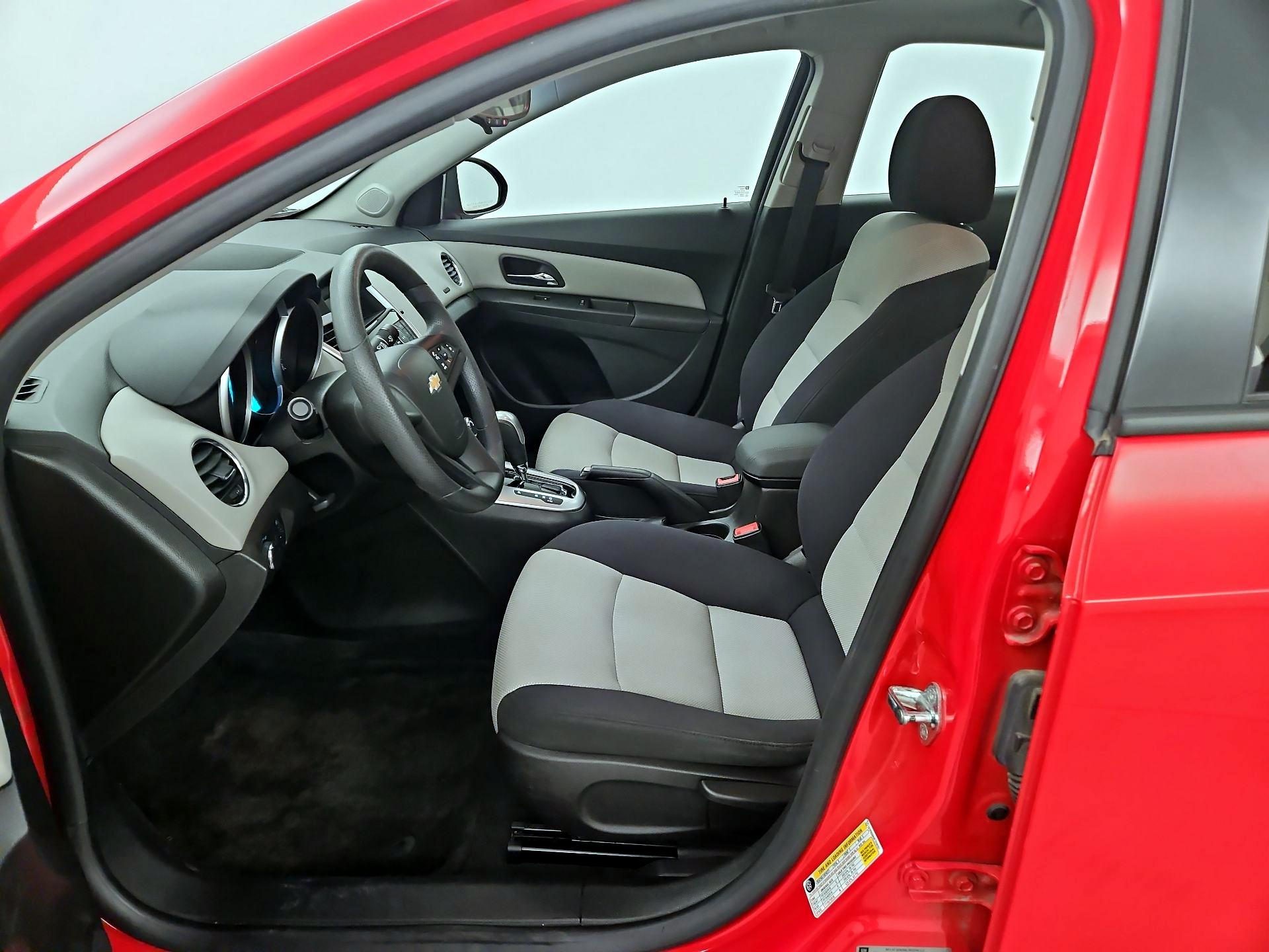 Thumbnail: 2015 Chevrolet Cruze - 11