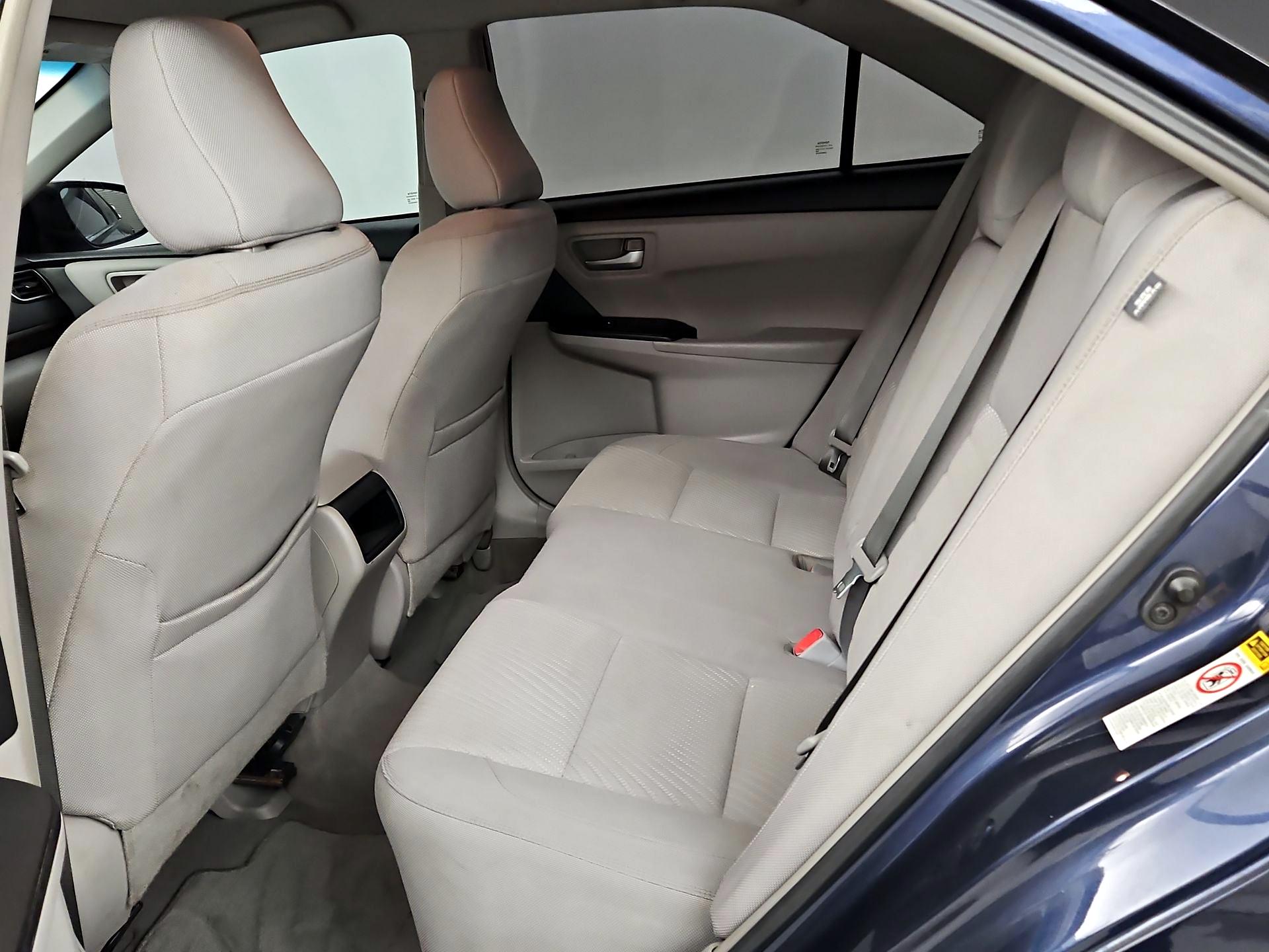 Thumbnail: 2015 Toyota Camry - 19