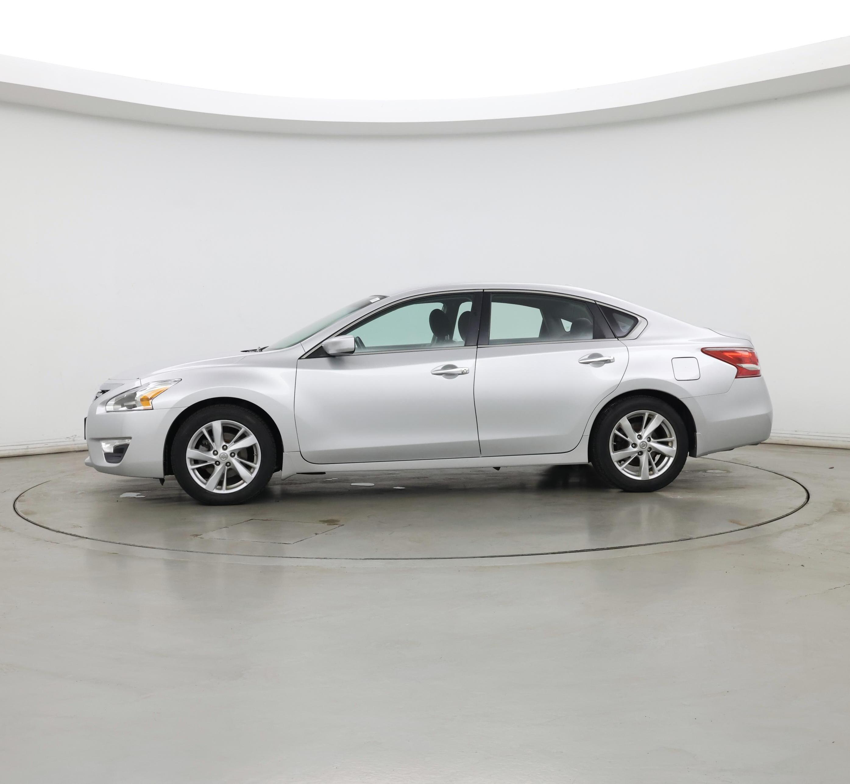 Thumbnail: 2013 Nissan Altima - 3